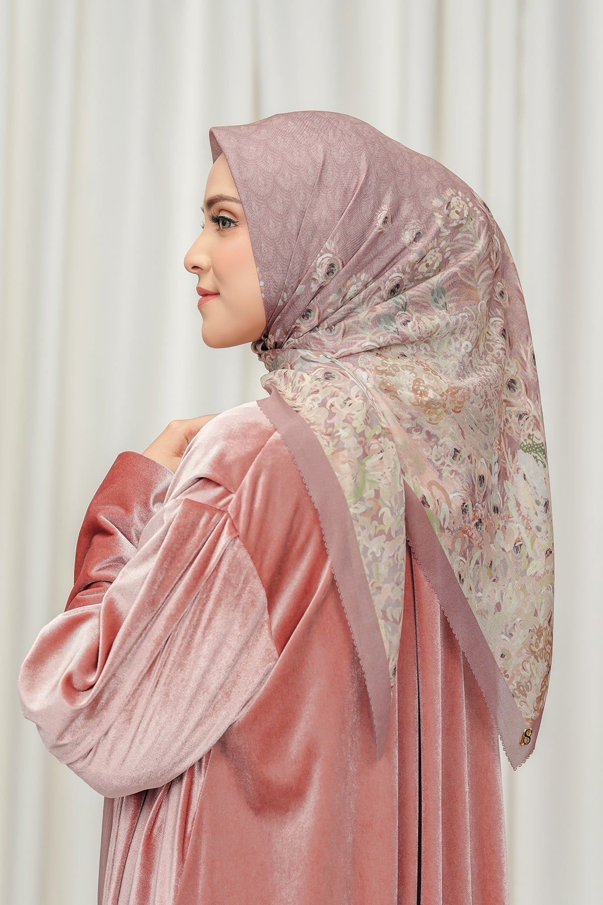 The Ederra 2.0 Square - Old Rose