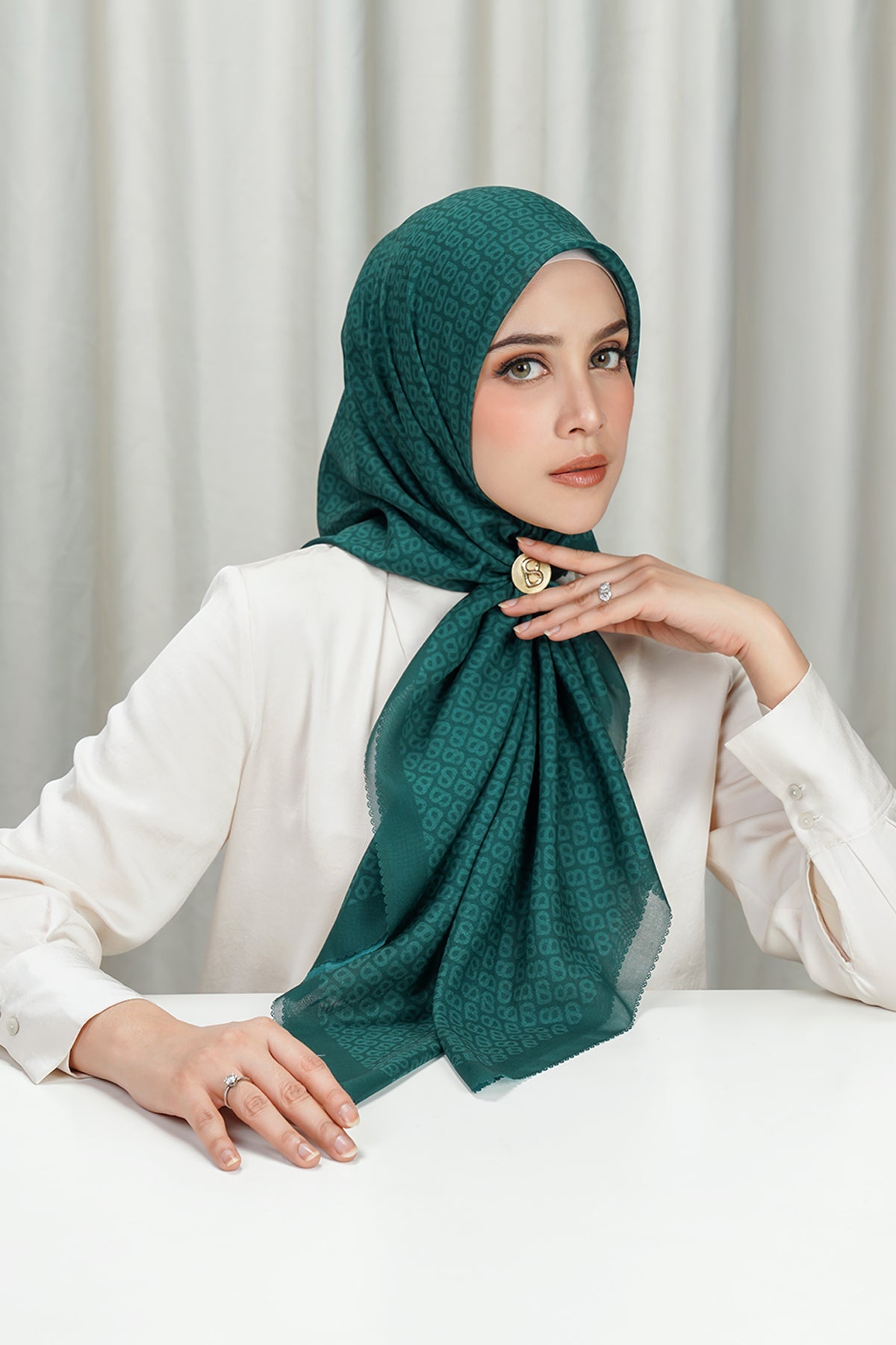 Tapis Square - Evergreen