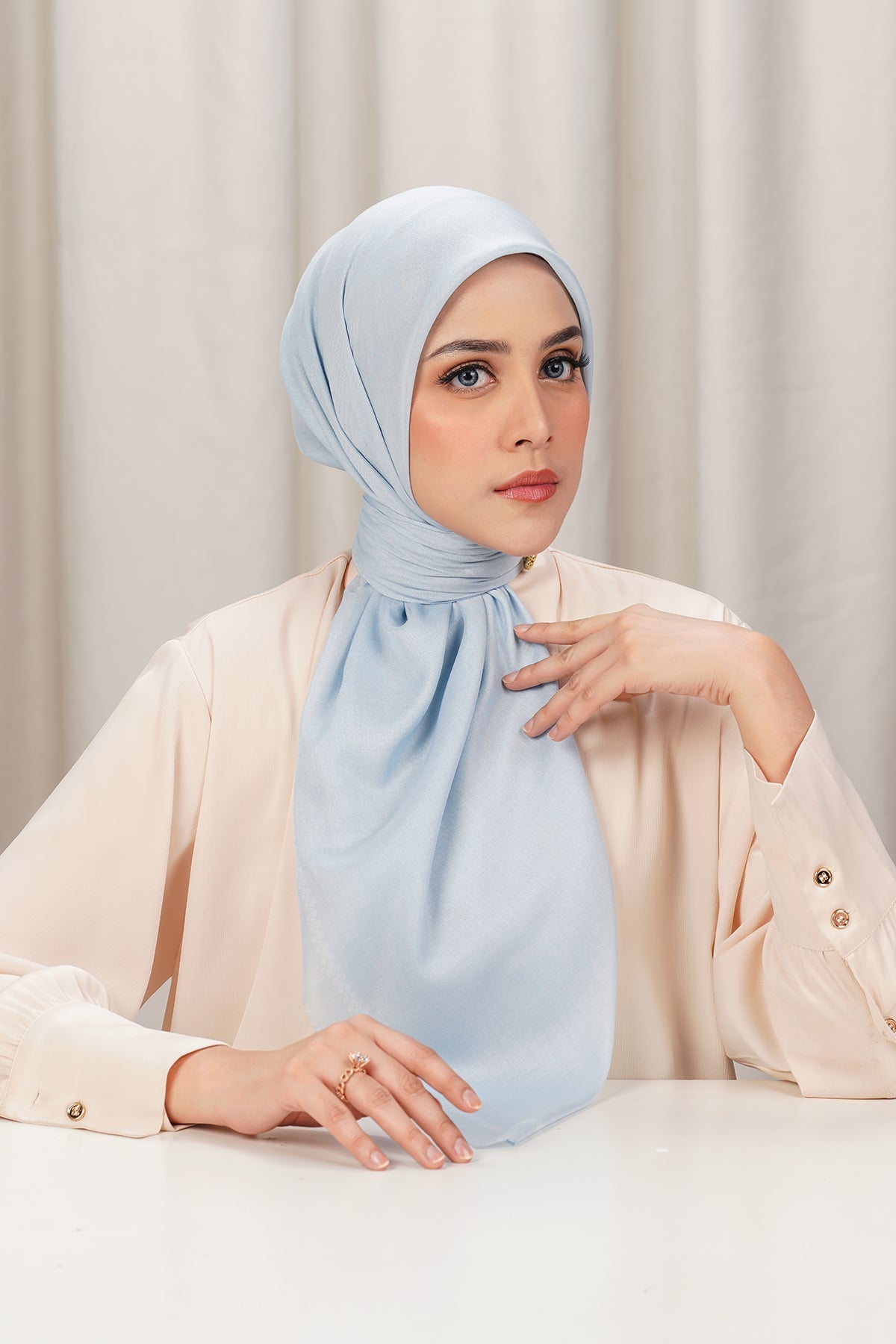 Today's Scarf - Illusion Blue