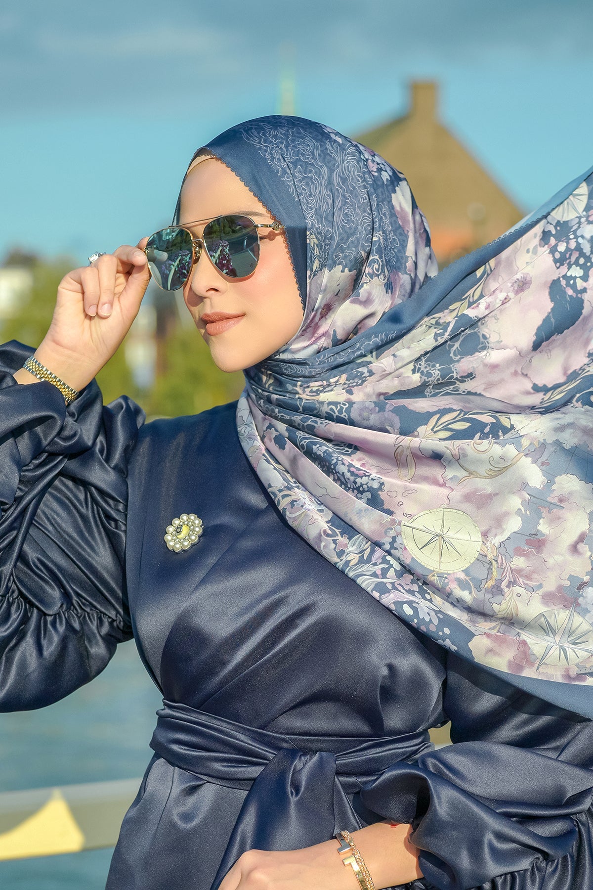 The Journey Satin Shawl - Hongkong