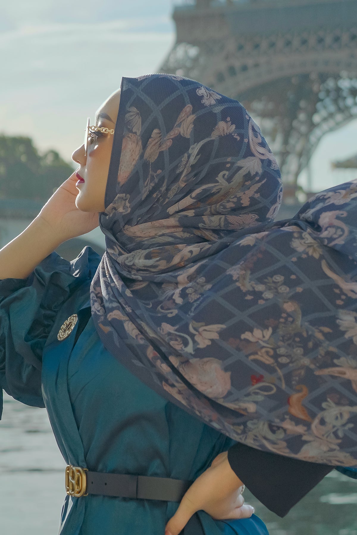 The Autograph Pleated Shawl - Bleu