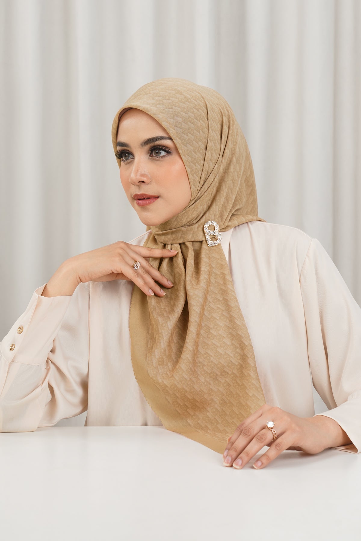 Leena Monogram Square - Sand