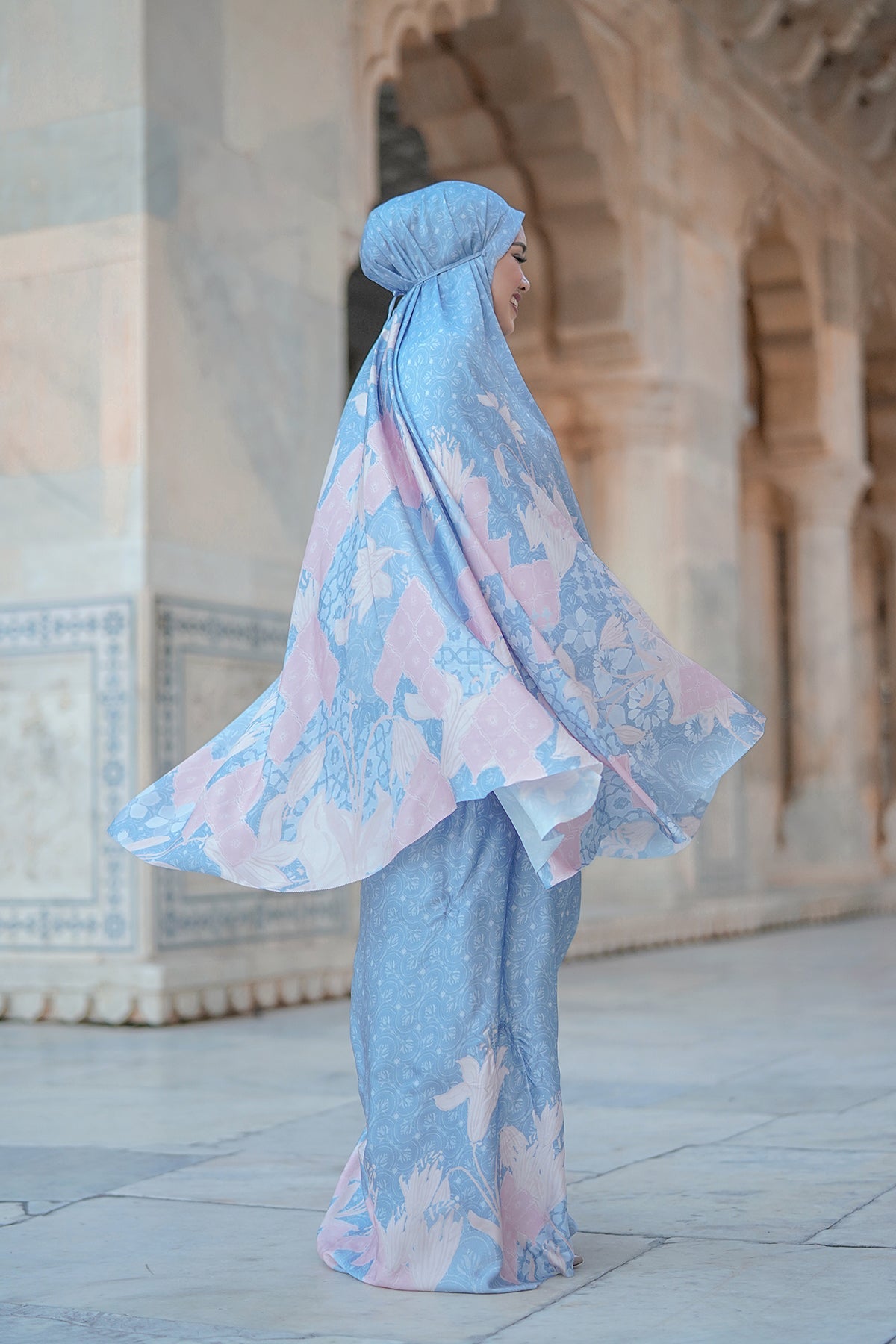 Maharani Prayer Robe - Blue