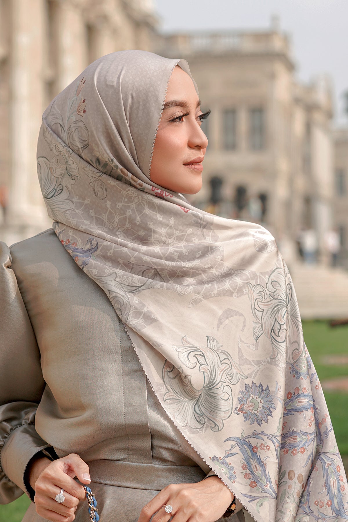 The Topkapi Satin Shawl - Earl Gray
