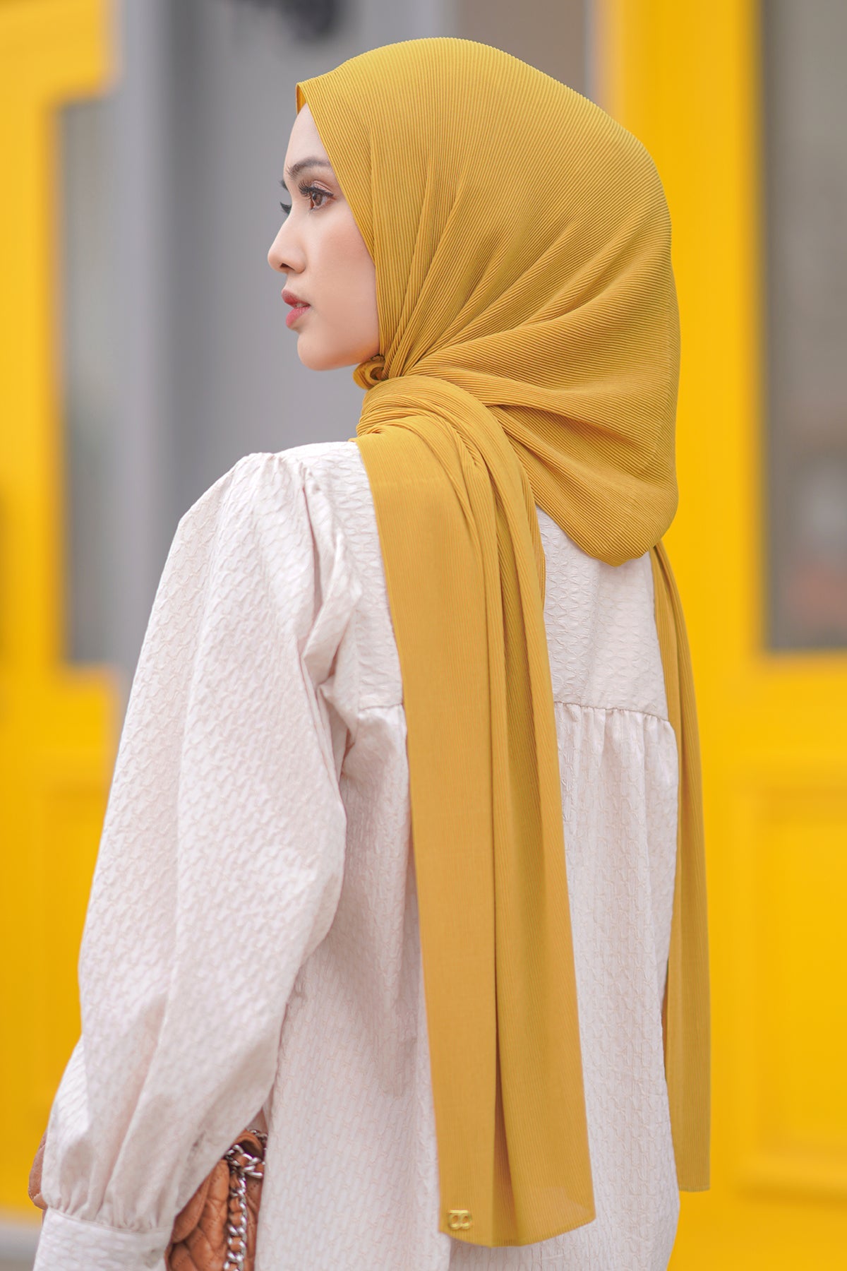 Everyday Pleated Shawl - Amber