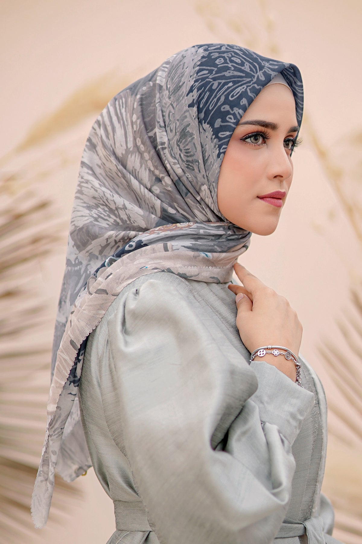 The Farsha Voal Square - Navy