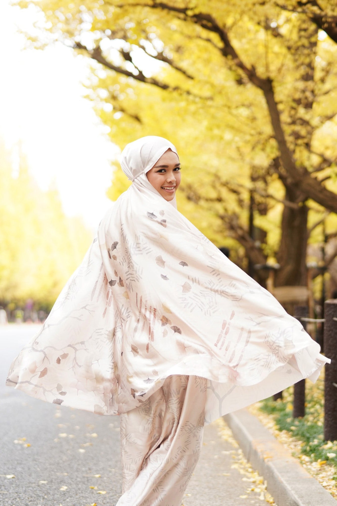 Prayer Robe Ginkgo in Cream