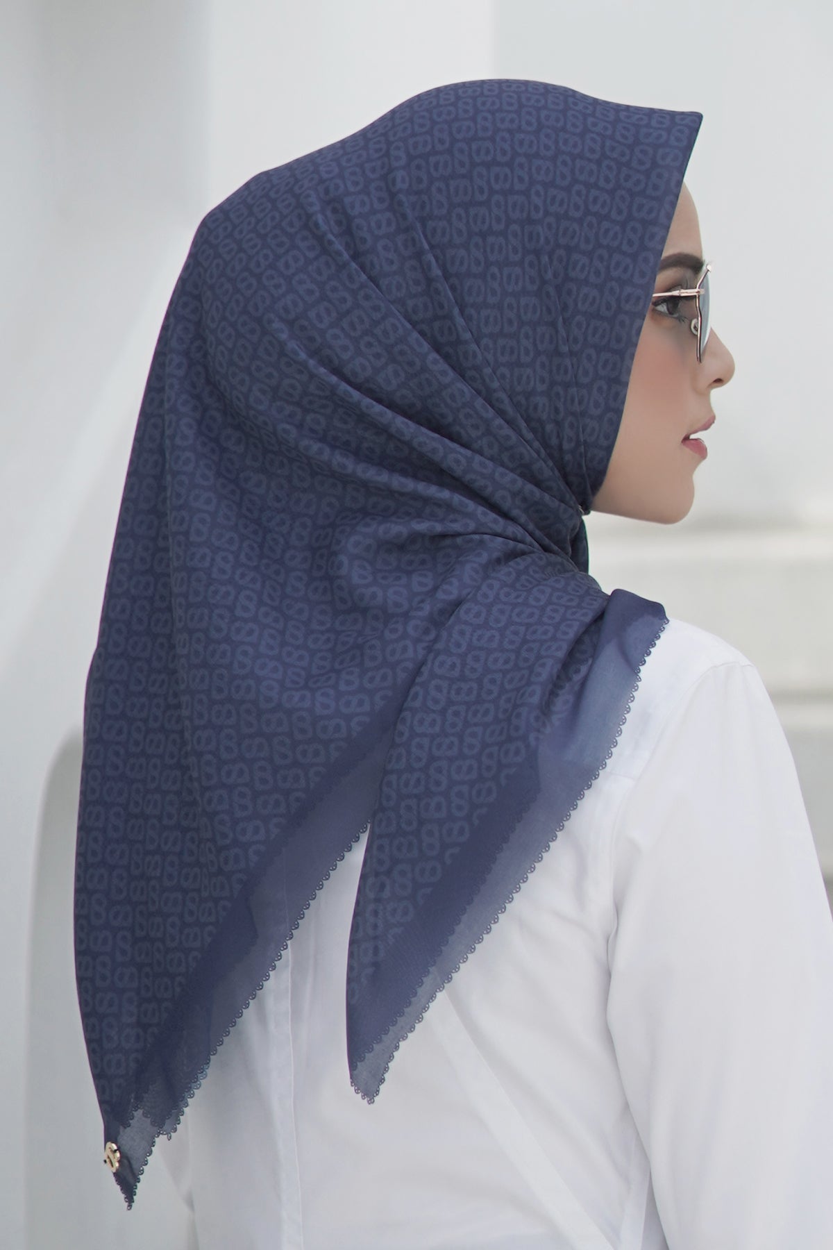 The Tapis Square - Oxford Blue