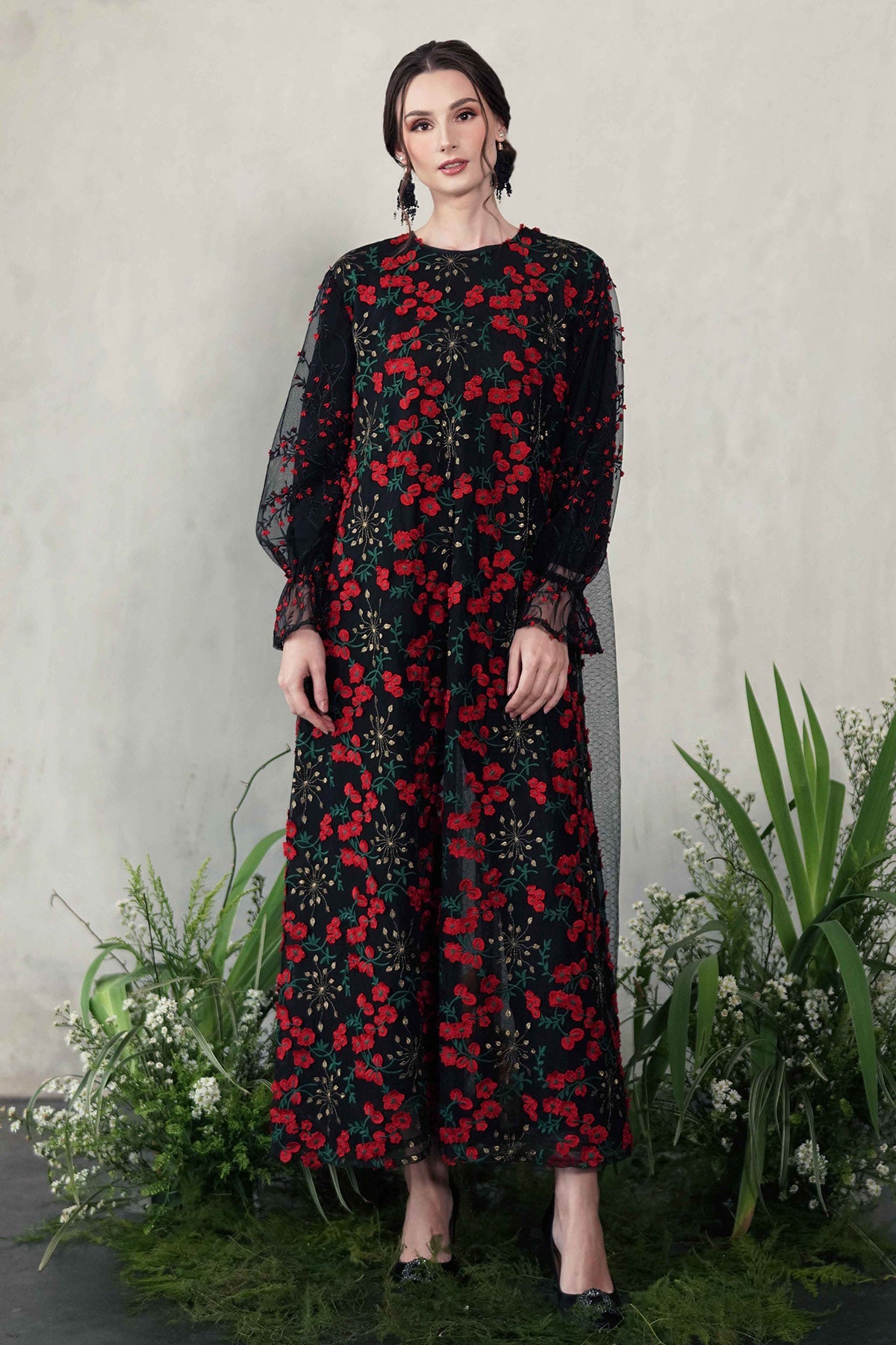 Embroidery Lace Maxi Dress - Red