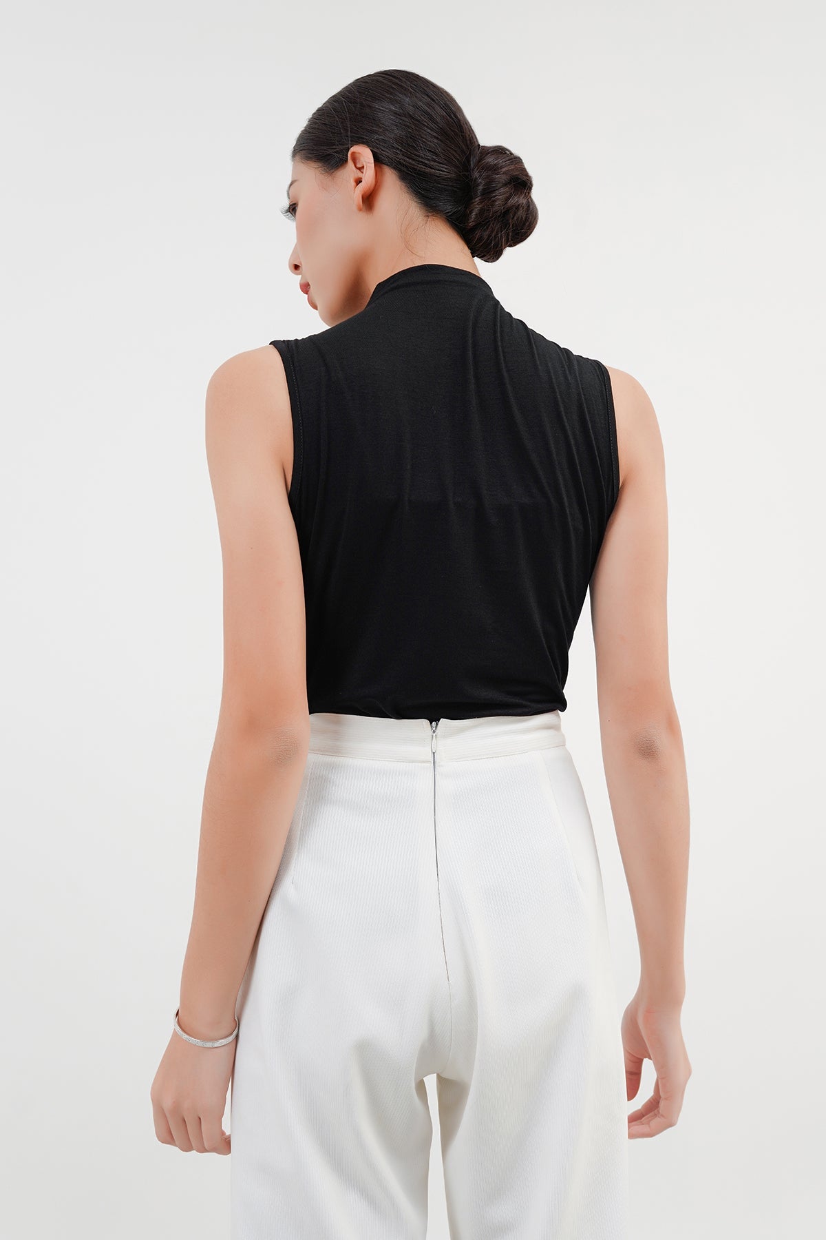 Everyday Inner Sleeveless - Black