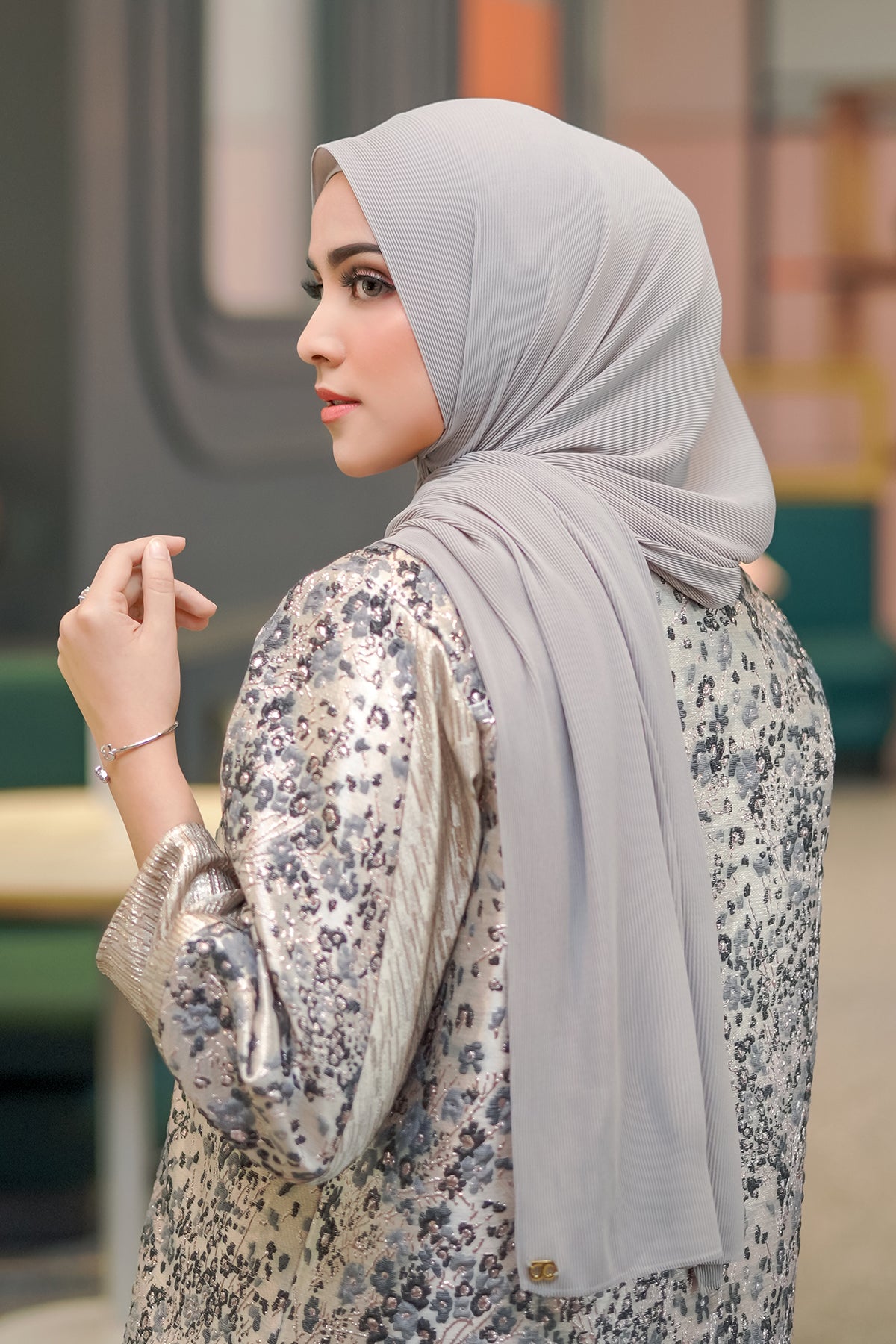 Everyday Pleated Shawl - Clay
