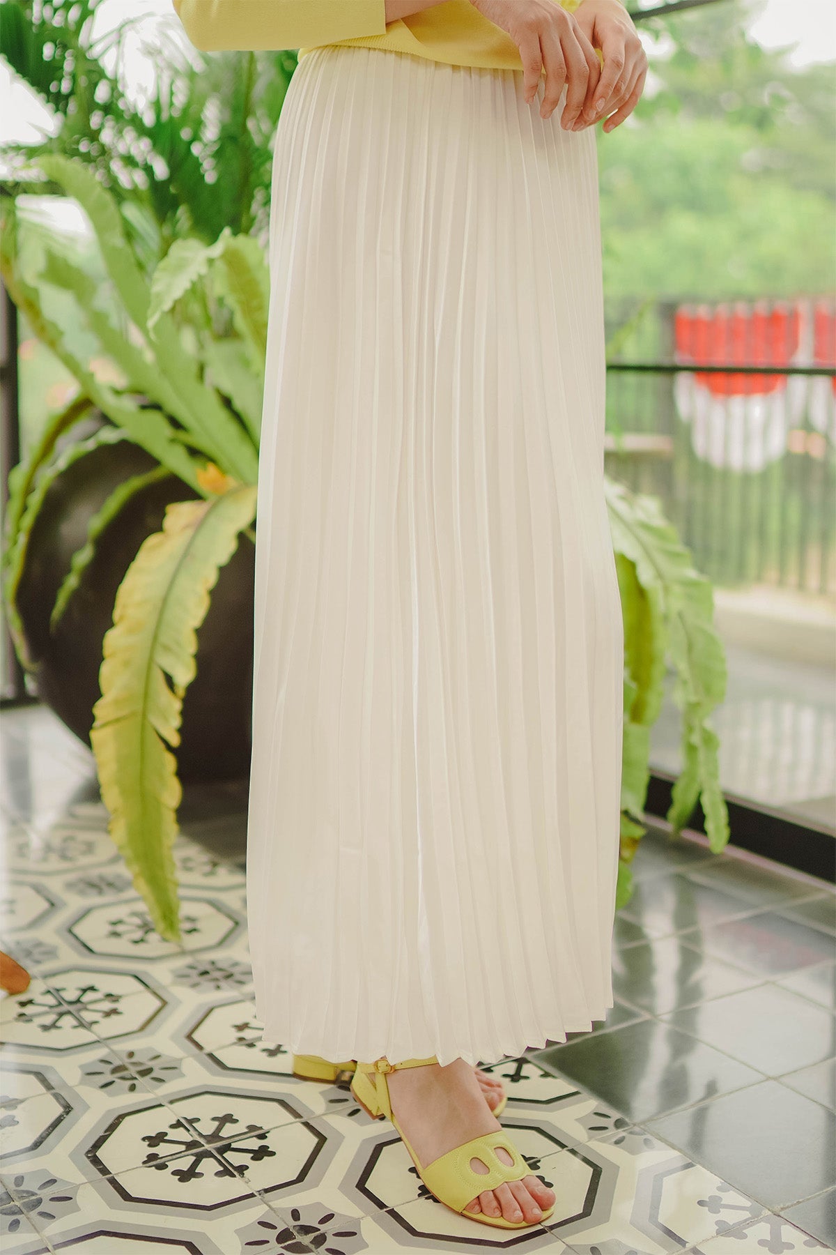 Satin Pleats Skirt - White