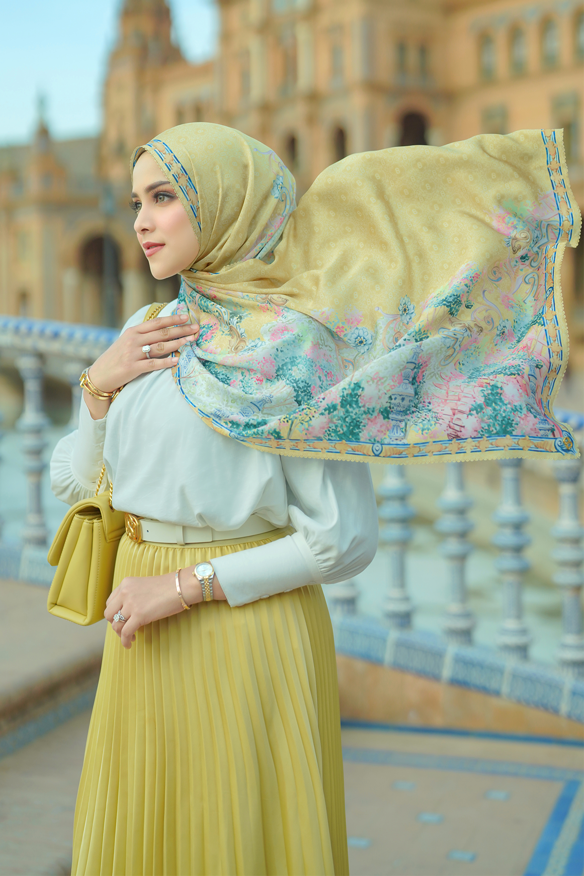The Sevilla Satin Shawl - Amarilla