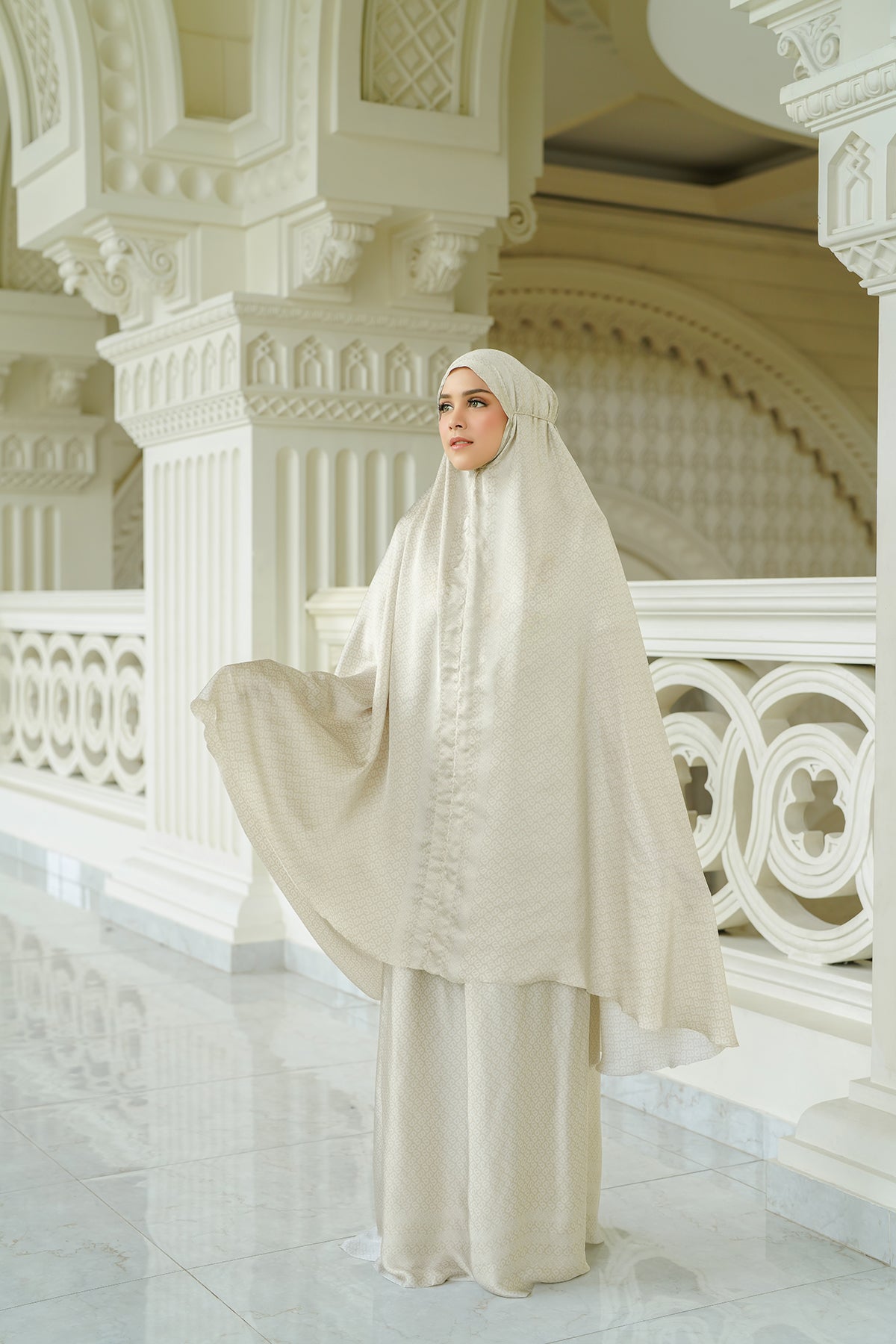 Tapis Prayer Robe - Oxford Tan