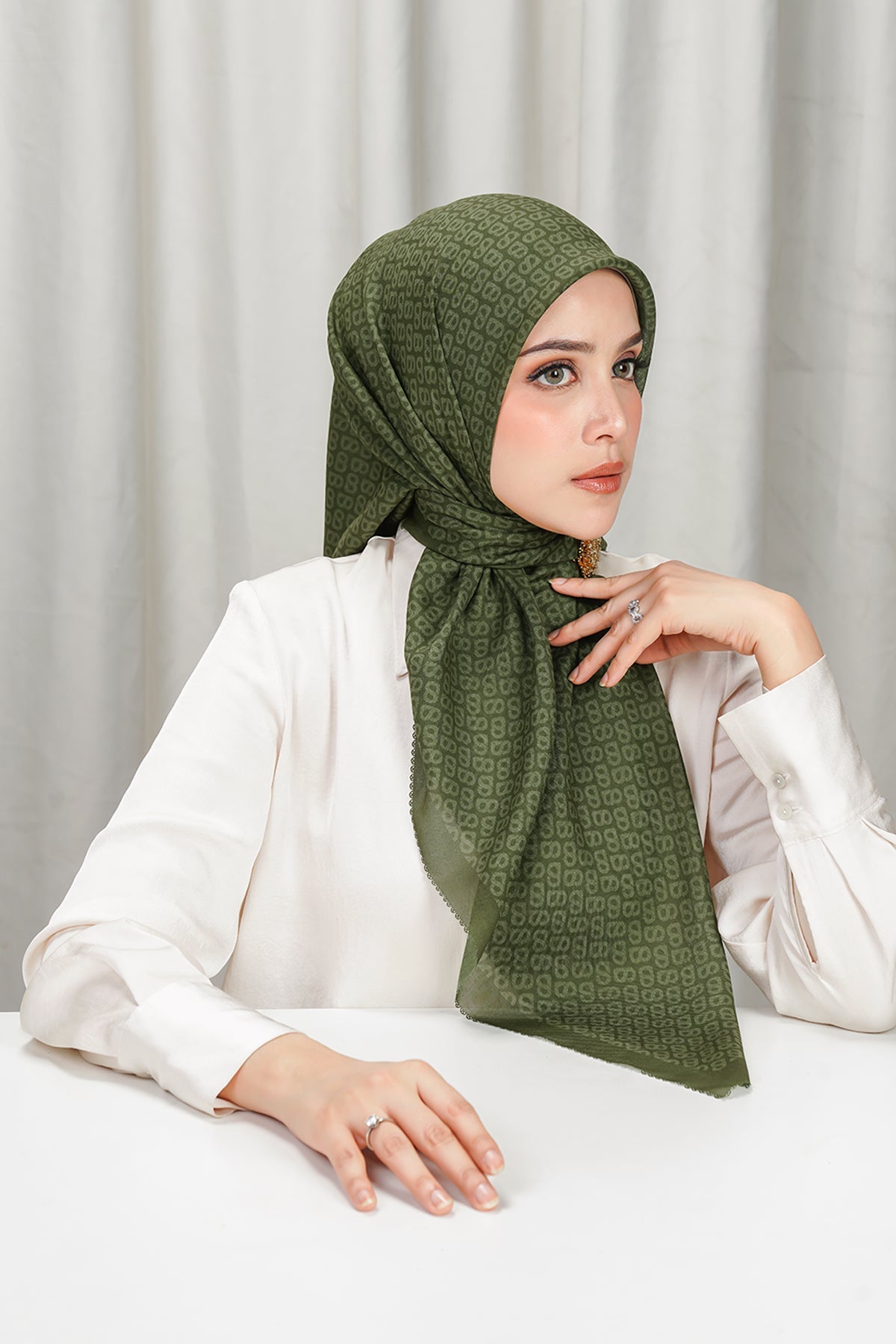 Tapis Square - Avocado