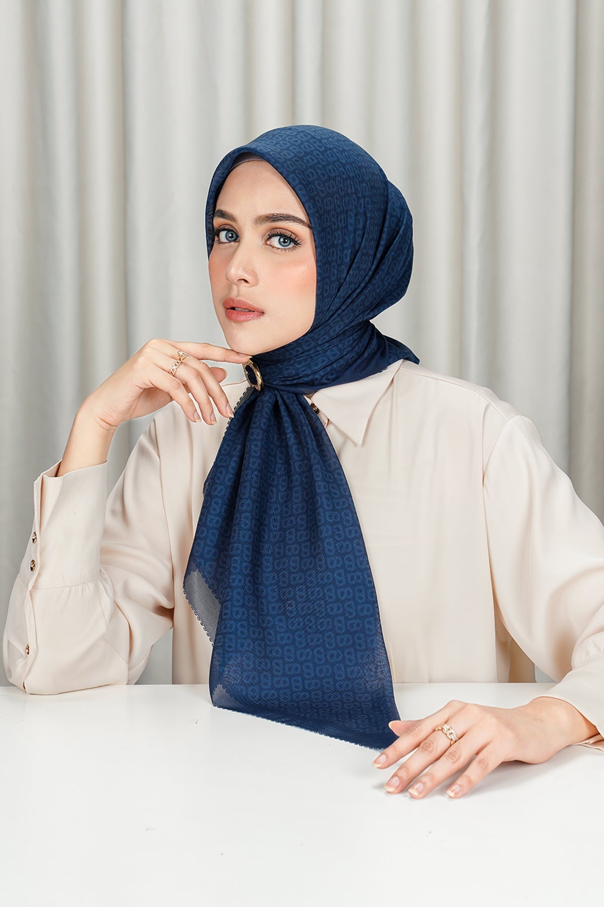 Tapis Square - Estate Blue
