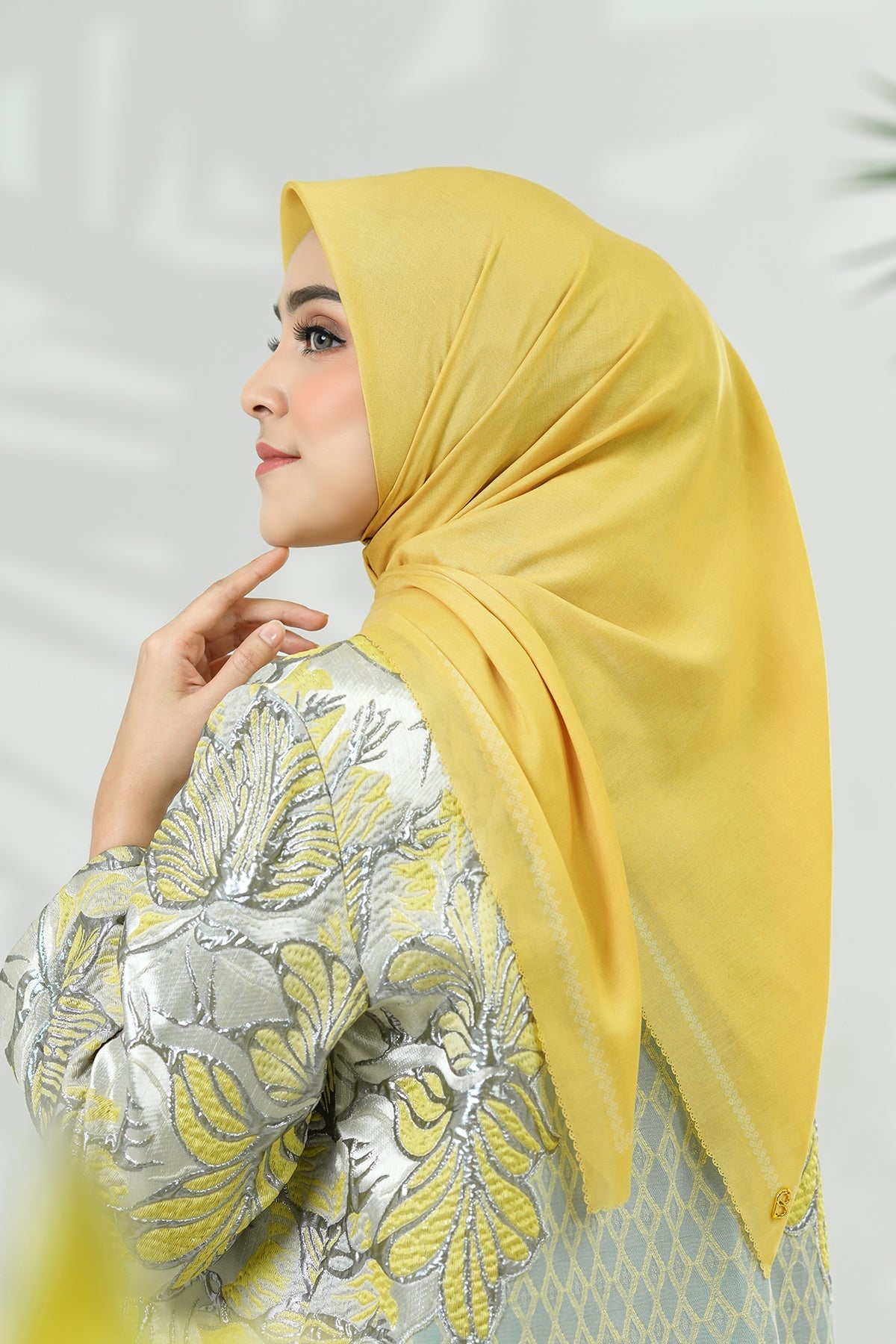 Today's Scarf - Freesia