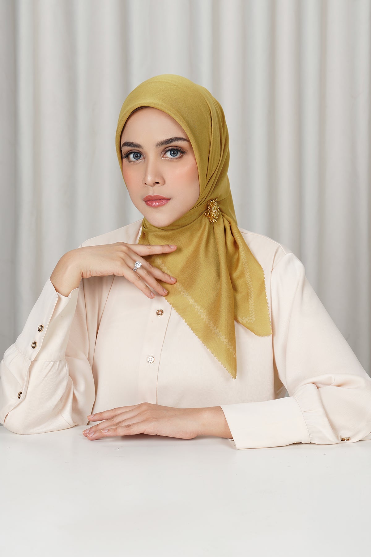 Today's Scarf - Honey