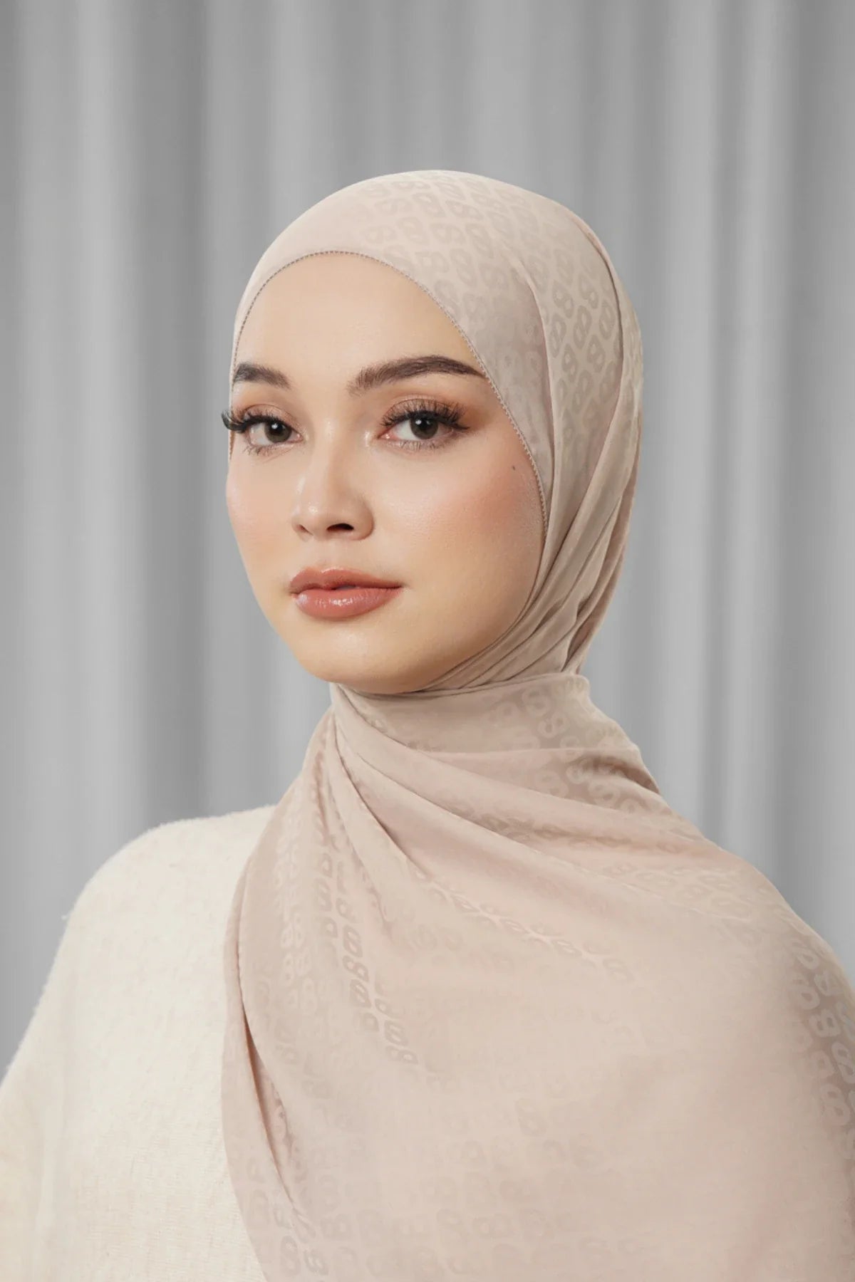 Tapis Satin Jacquard Shawl - Etherea