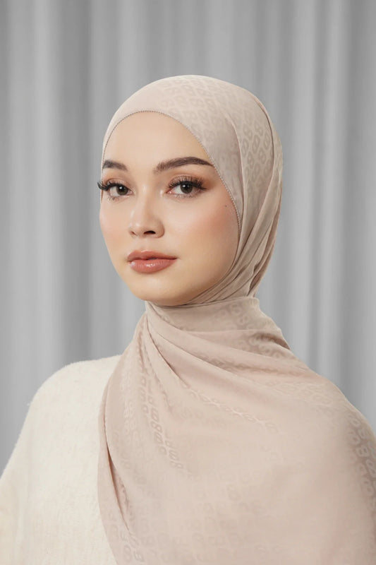 Tapis Satin Jacquard Shawl - Etherea