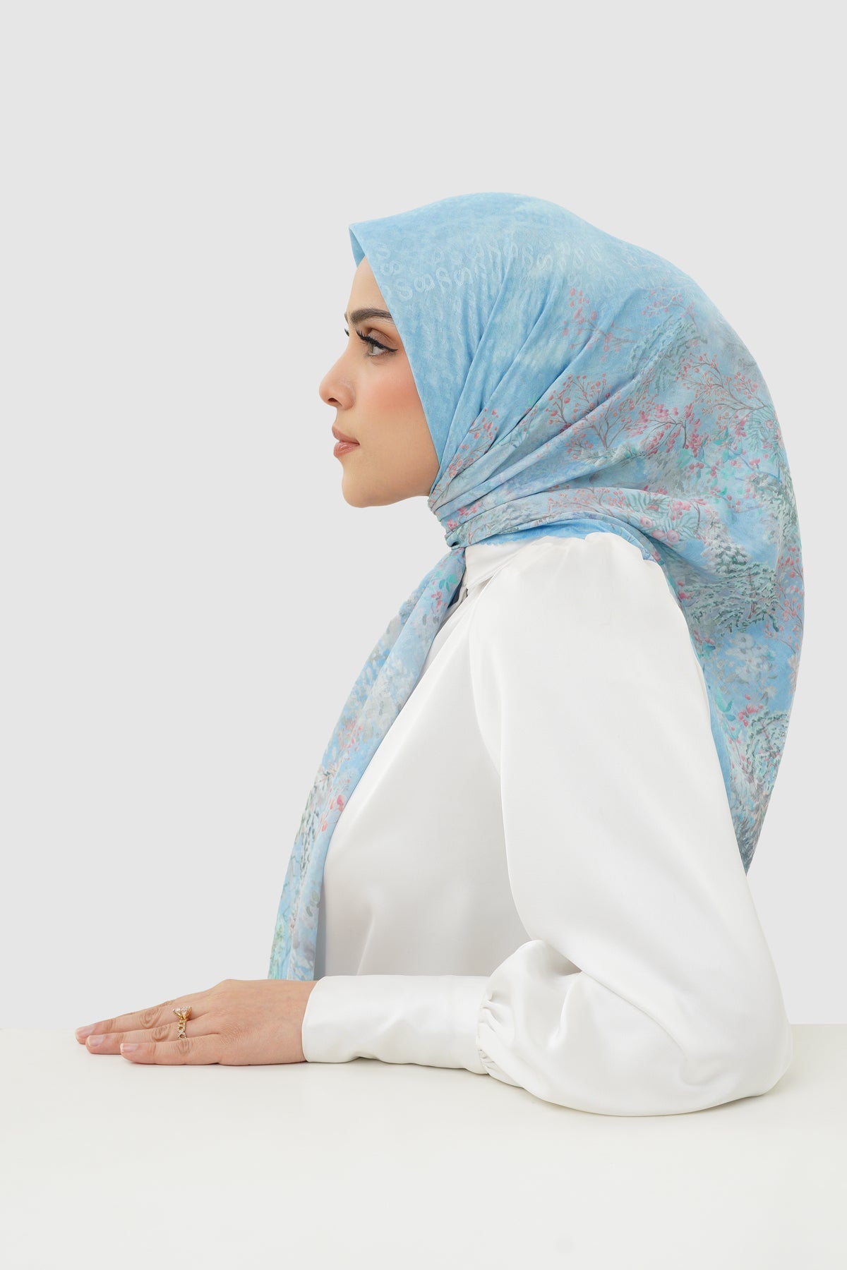 Holiday 3 Jacquard Voile - Frost