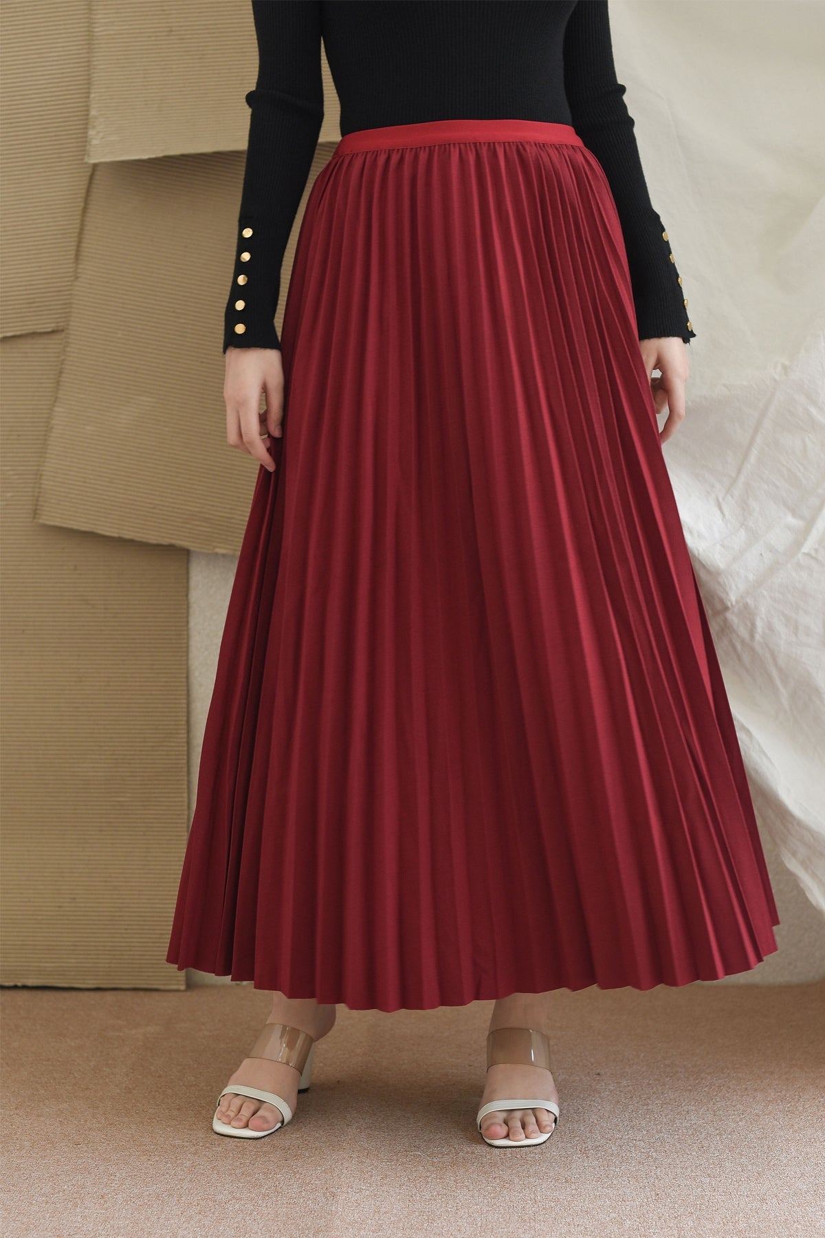 Red Pleats Me Long Skirt 2.0