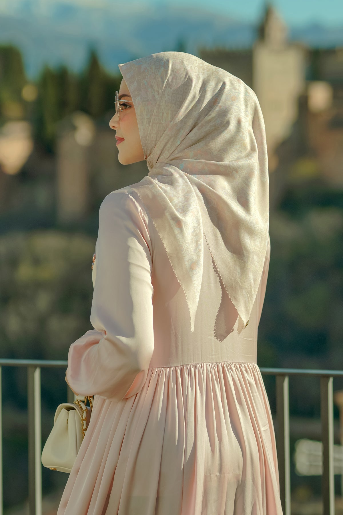 The Granada Voile Square - Cream Tan