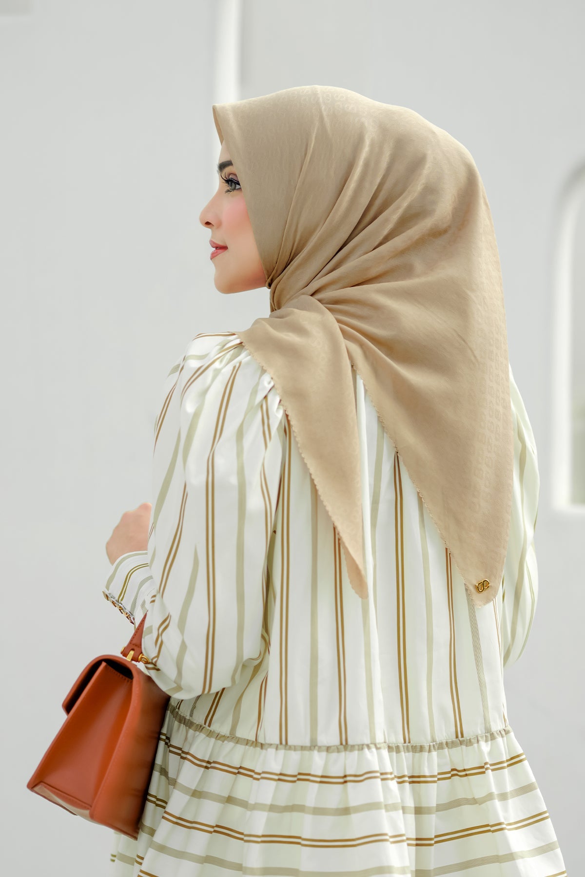 Everyday Tapis Embossed - Wheat