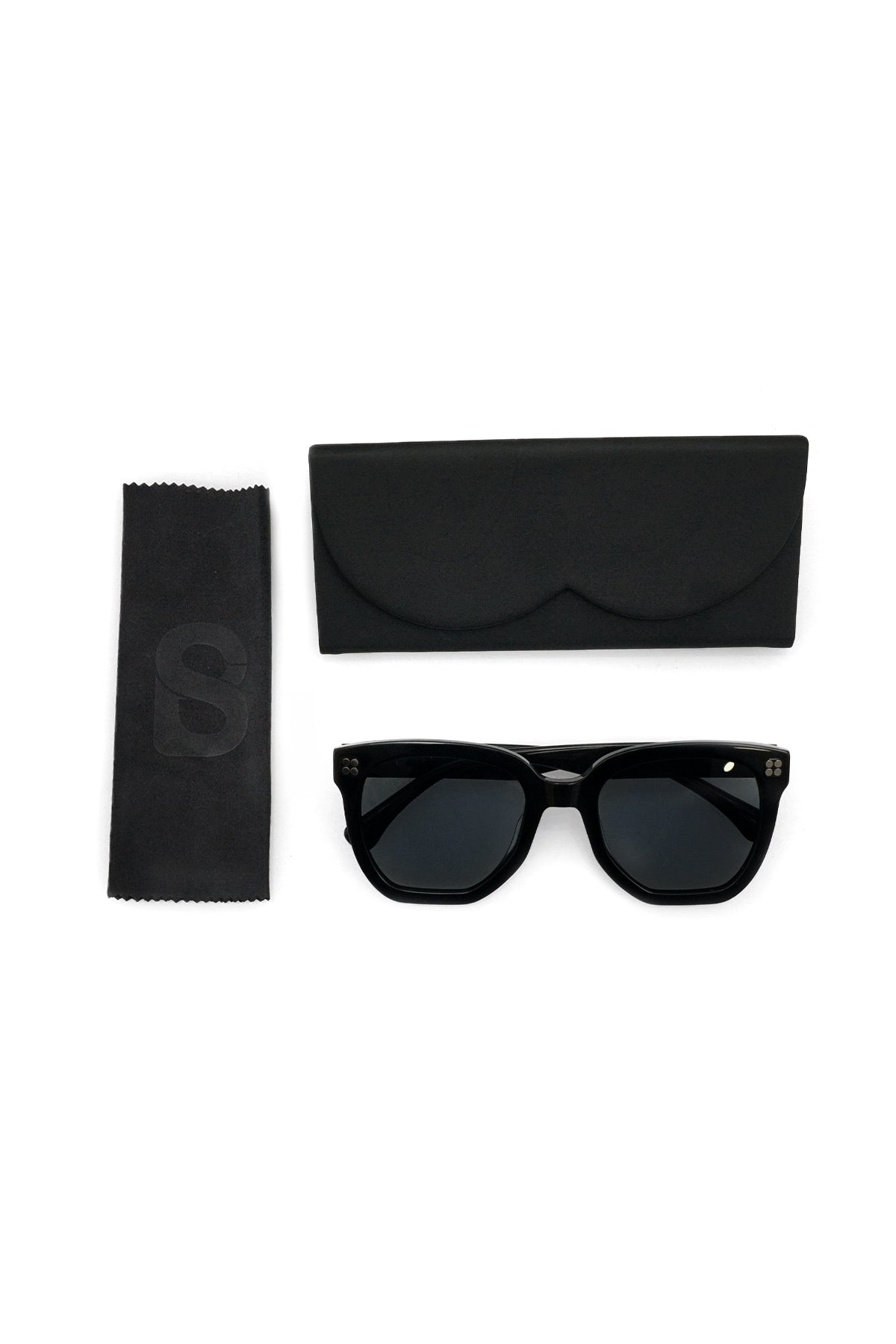 Emilie Sunglasses - Full Black