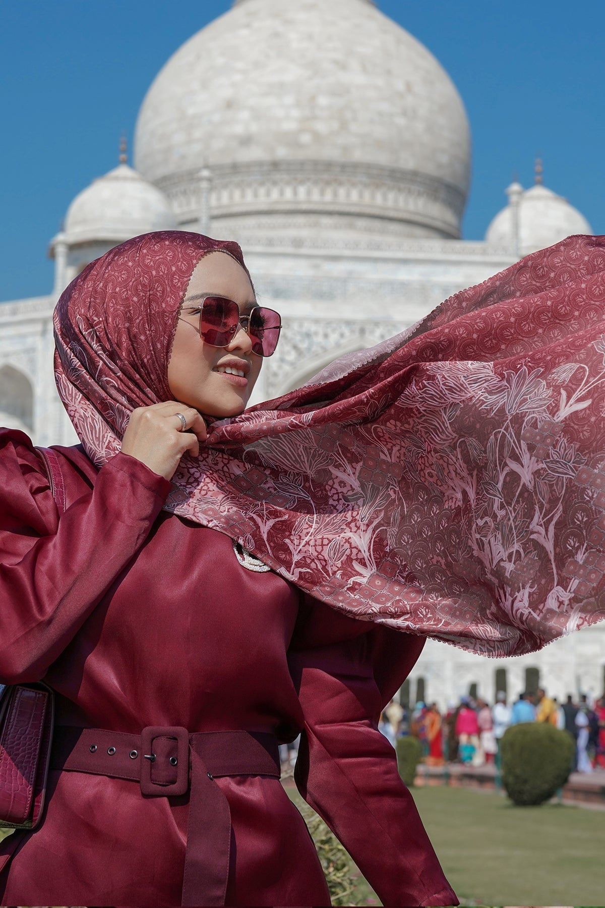 Maharani Satin Shawl - Maroon