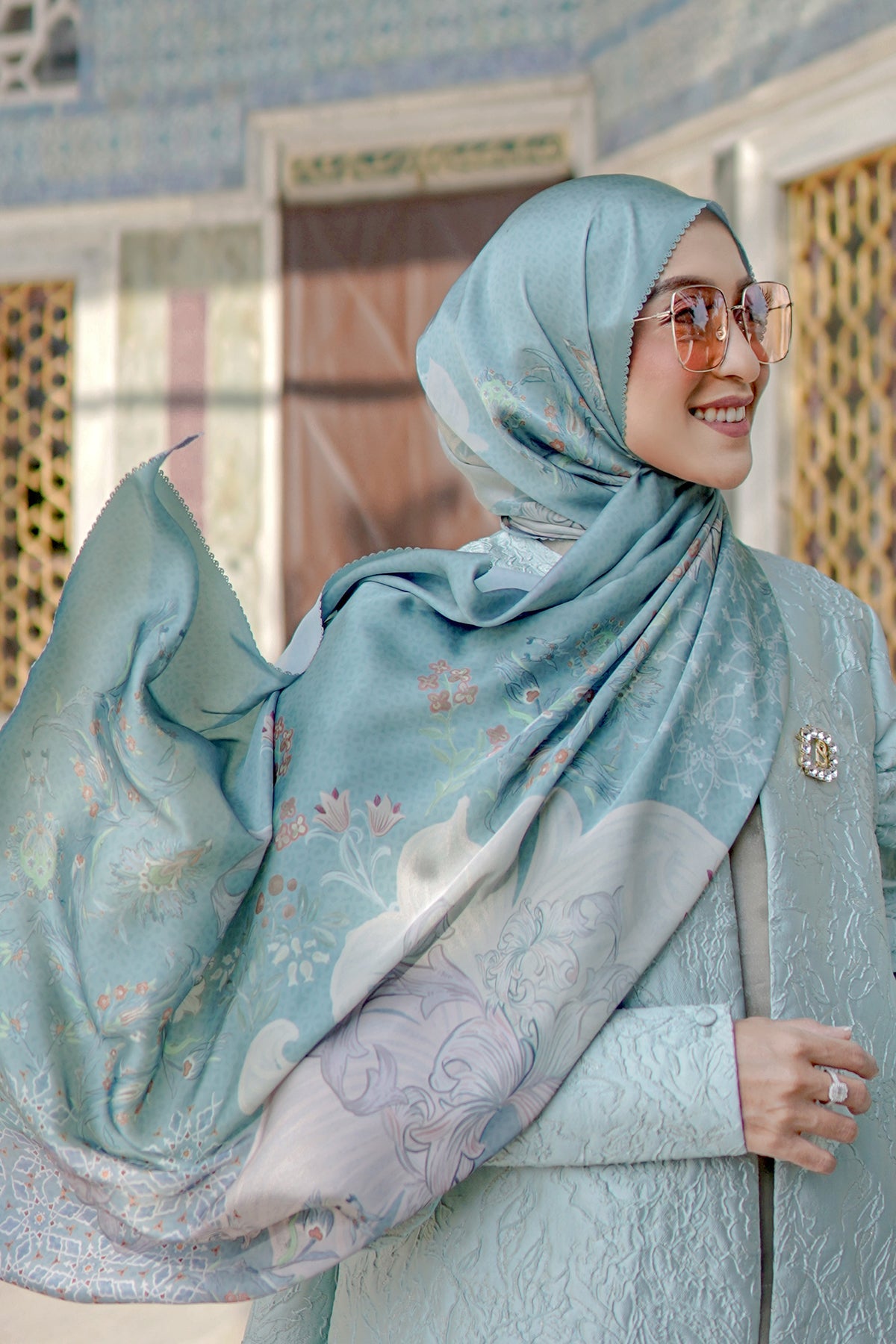 The Topkapi Satin Shawl - Turquoise