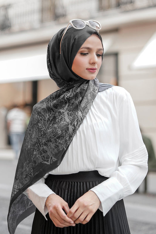 The British Series Satin Shawl - Black