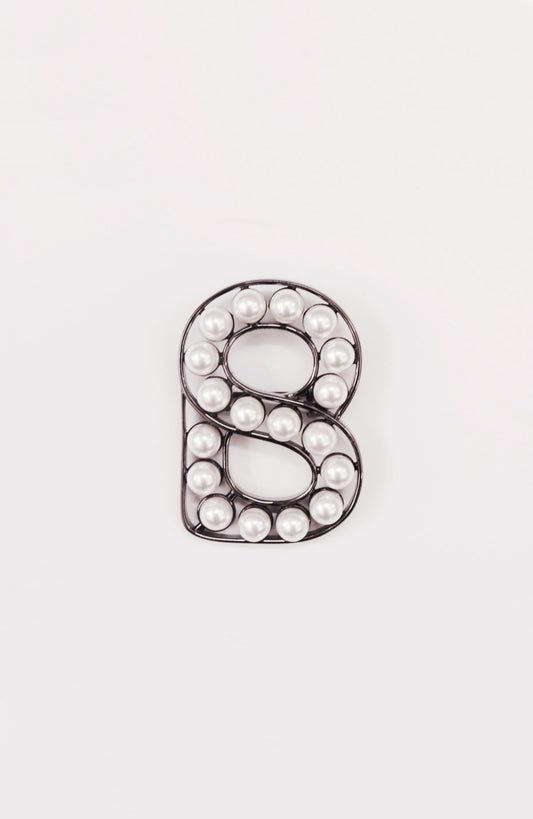 Signature Pearl Brooch in Gunmetal