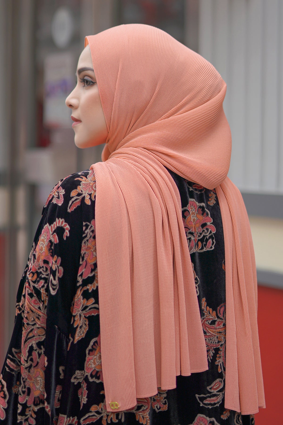 Everyday Pleated Shawl - Coral