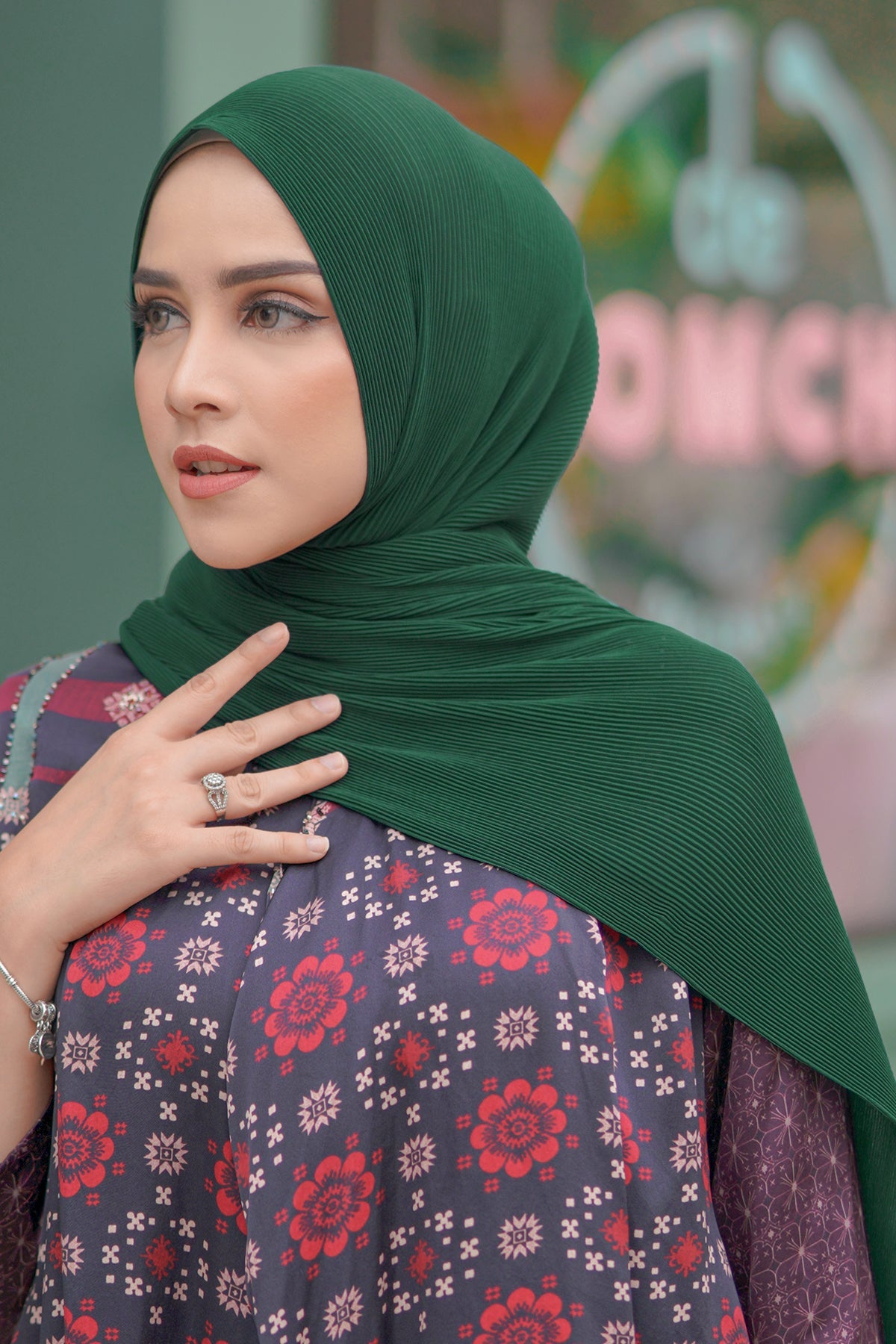 Everyday Pleated Shawl - Evergreen