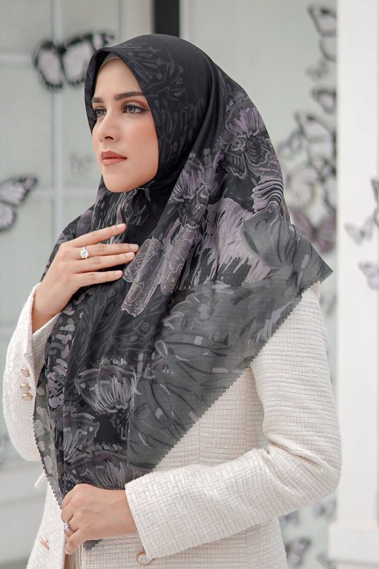The Farsha Voal Square XL - Black