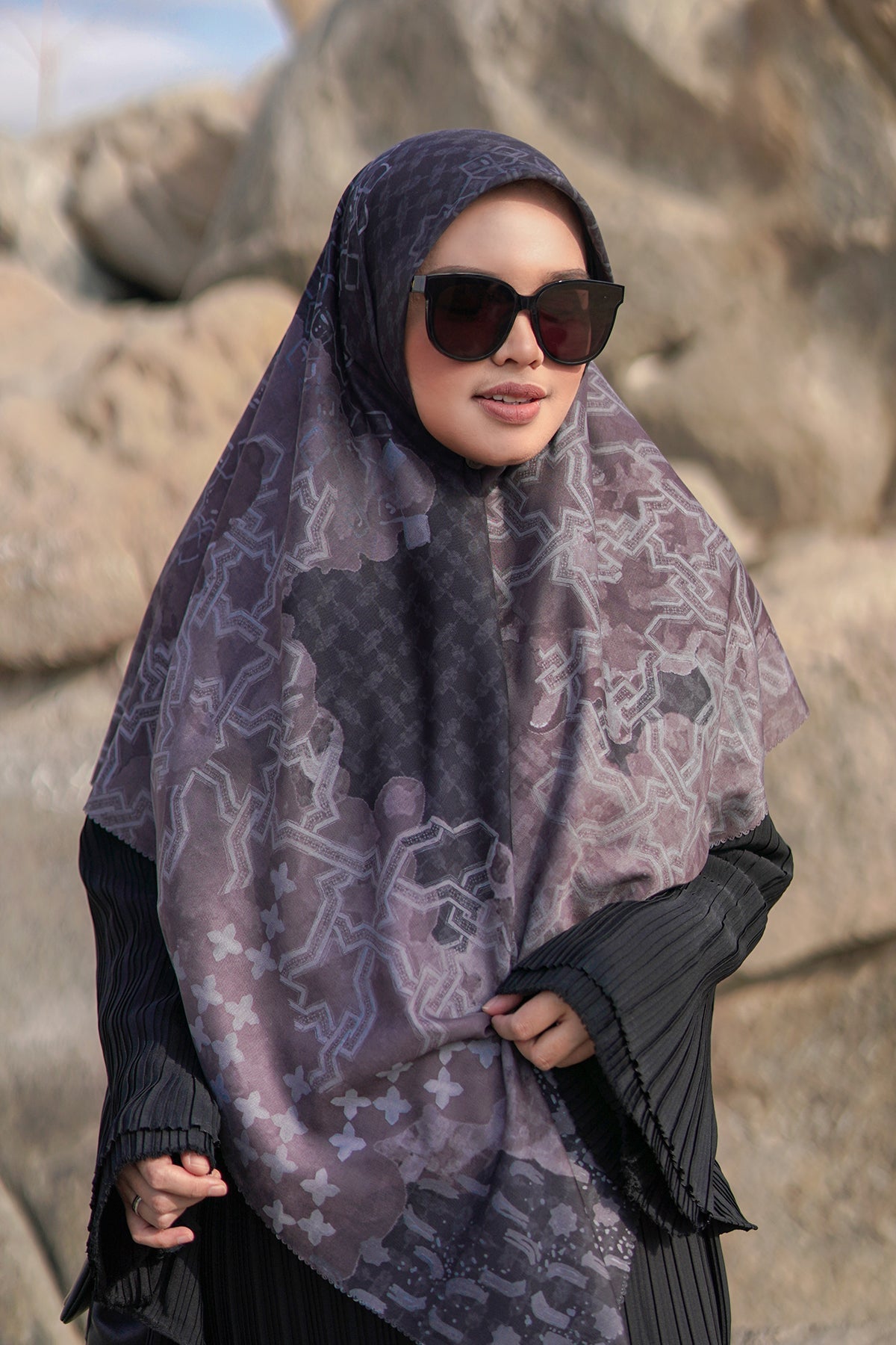 Haramain Series Voal Square XL - Black