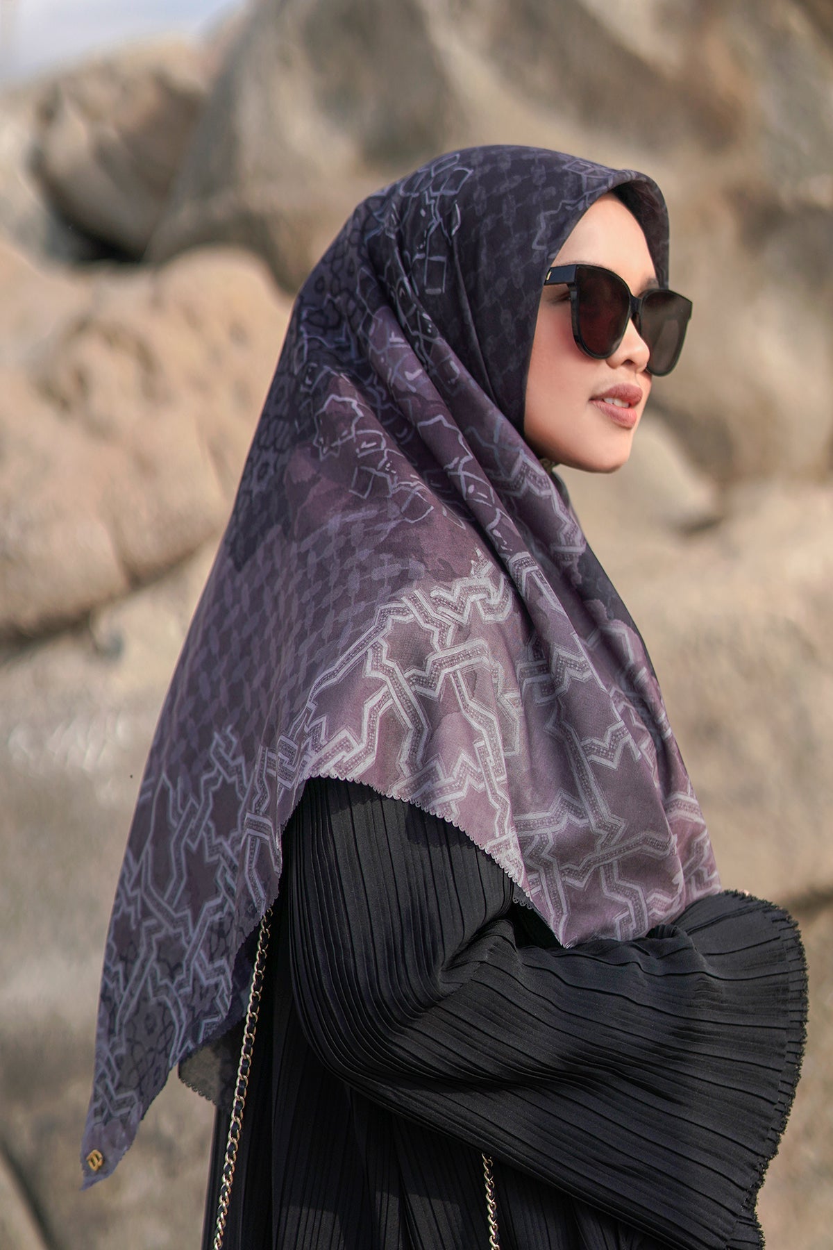 Haramain Series Voal Square XL - Black