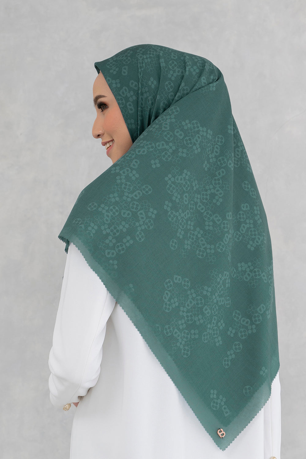 Monogram Scrambled Voal Square XL - Basil