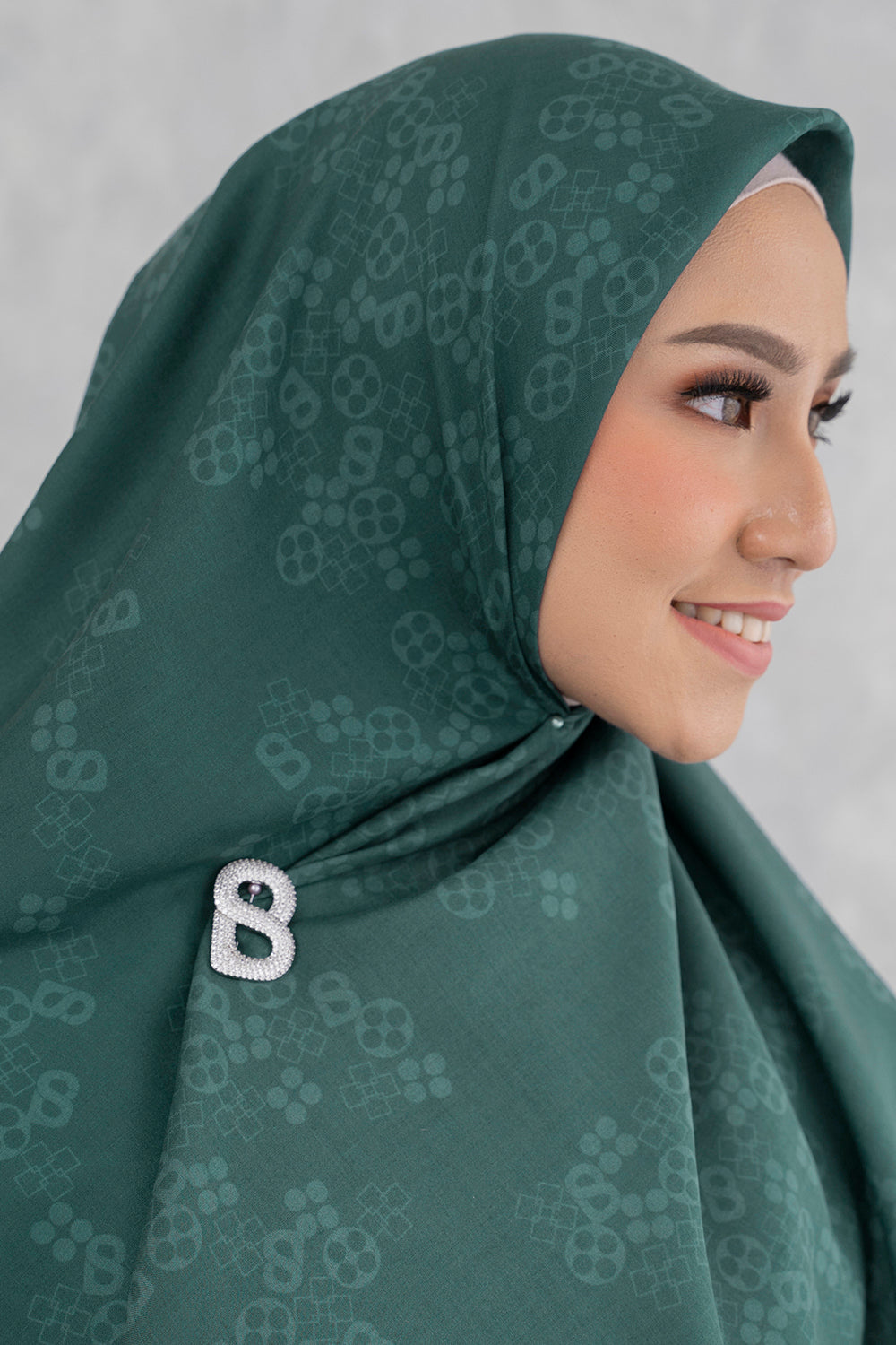 Monogram Scrambled Voal Square XL - Basil