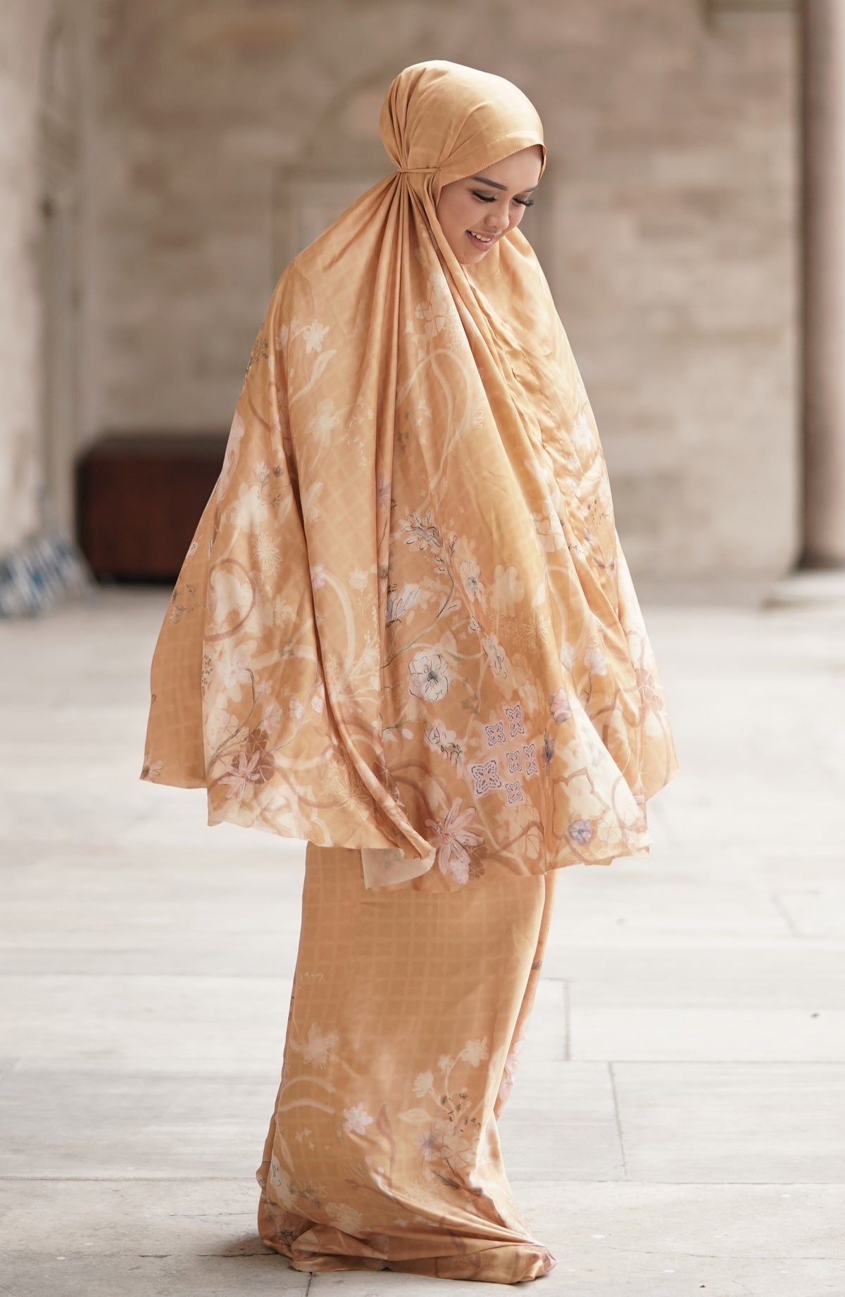 Prayer Robe Sofya in Ginger