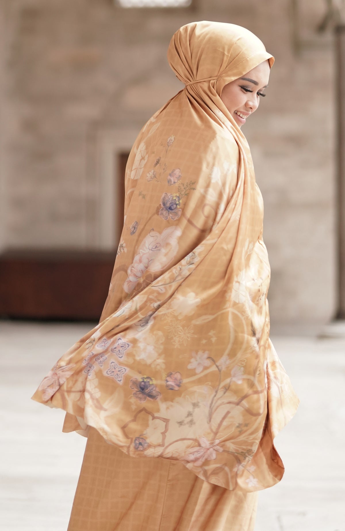 Prayer Robe Sofya in Ginger