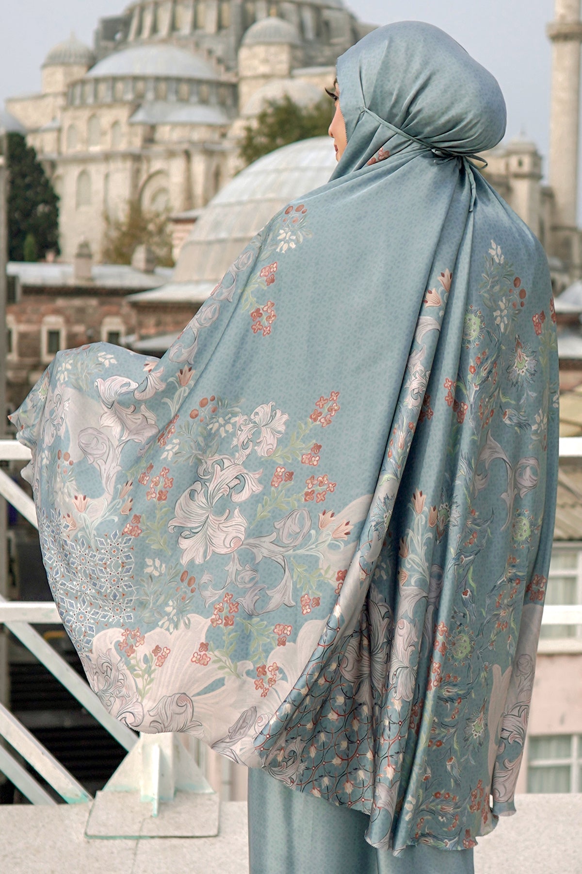 The Topkapi Prayer Robe - Turquoise