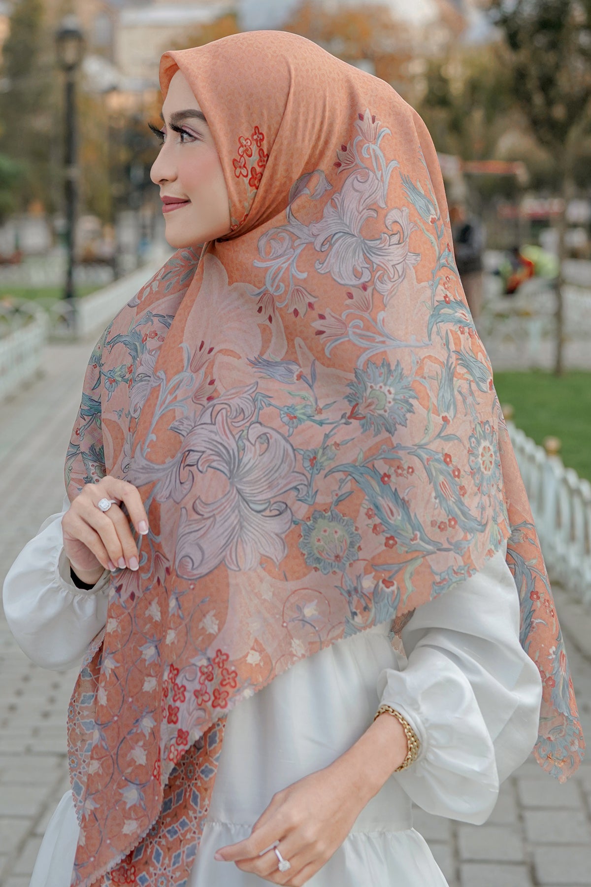 The Topkapi Voal Square XL - Pumpkin