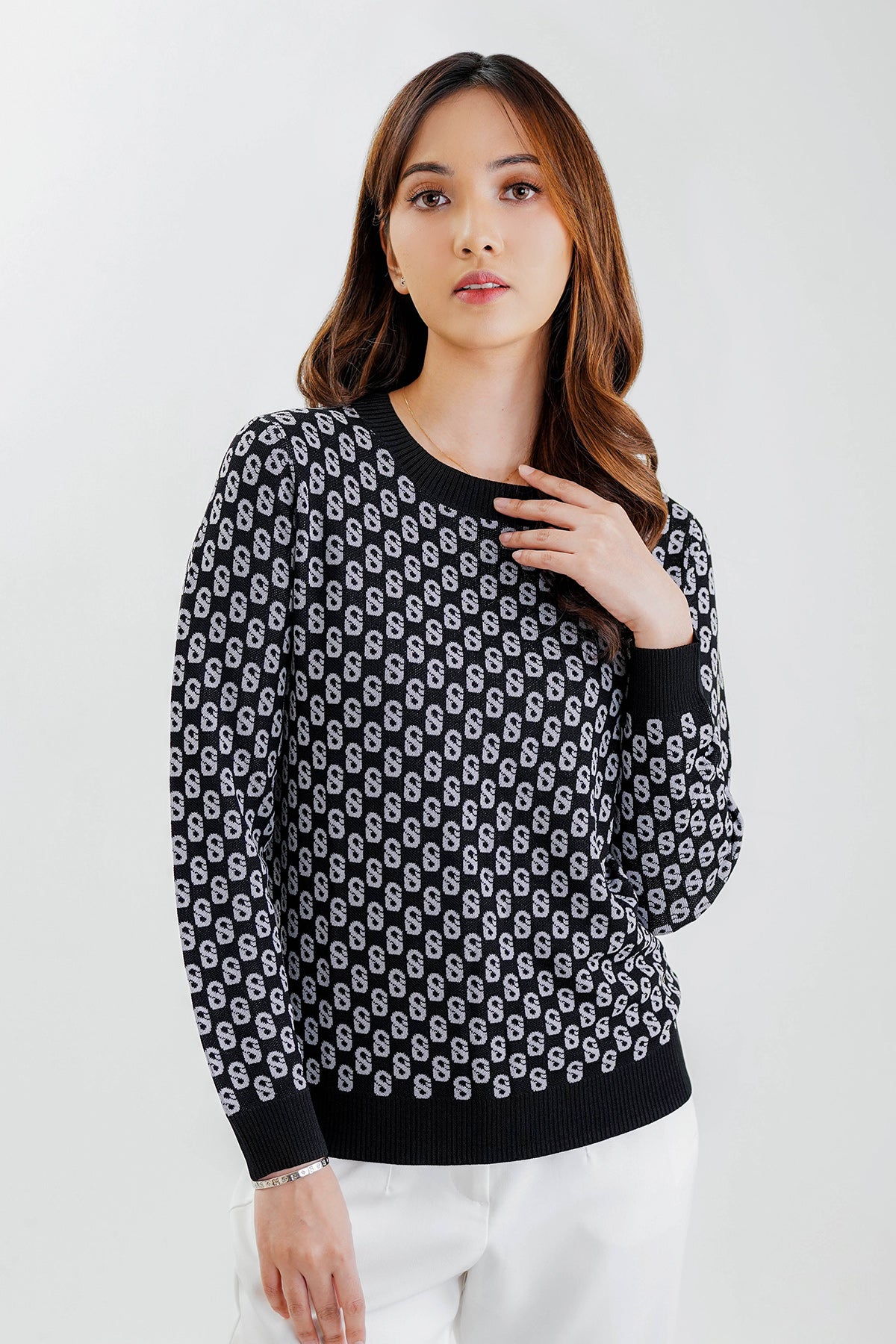 Black Signature Sweatshirt