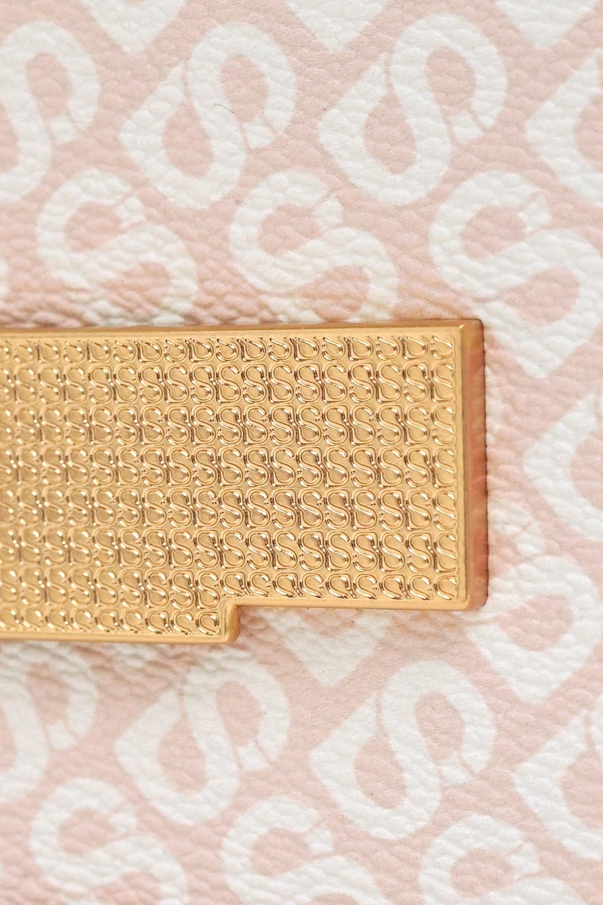 Izzy Sling Bag - Beige