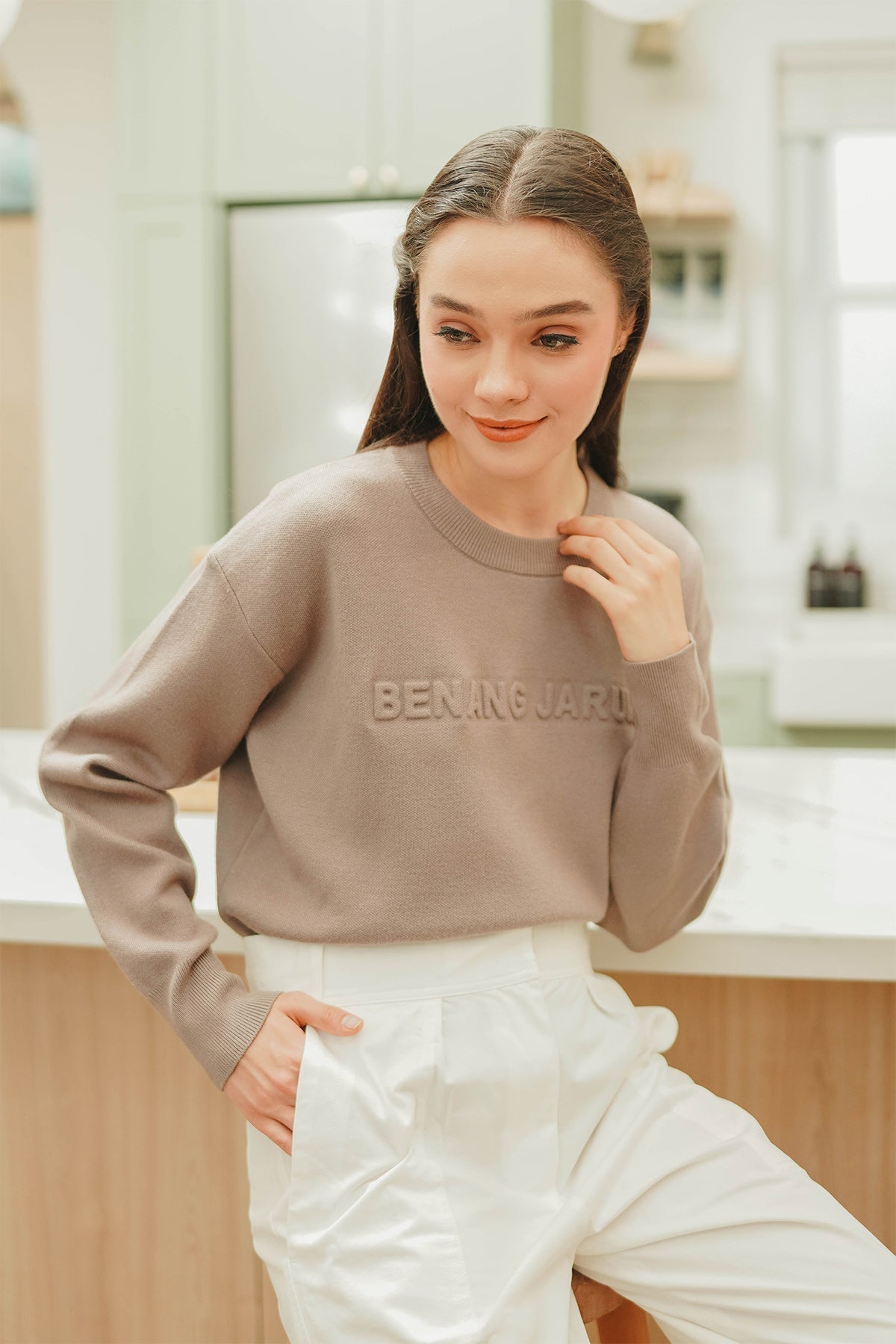 Lorrie Sweatshirt - Mocha
