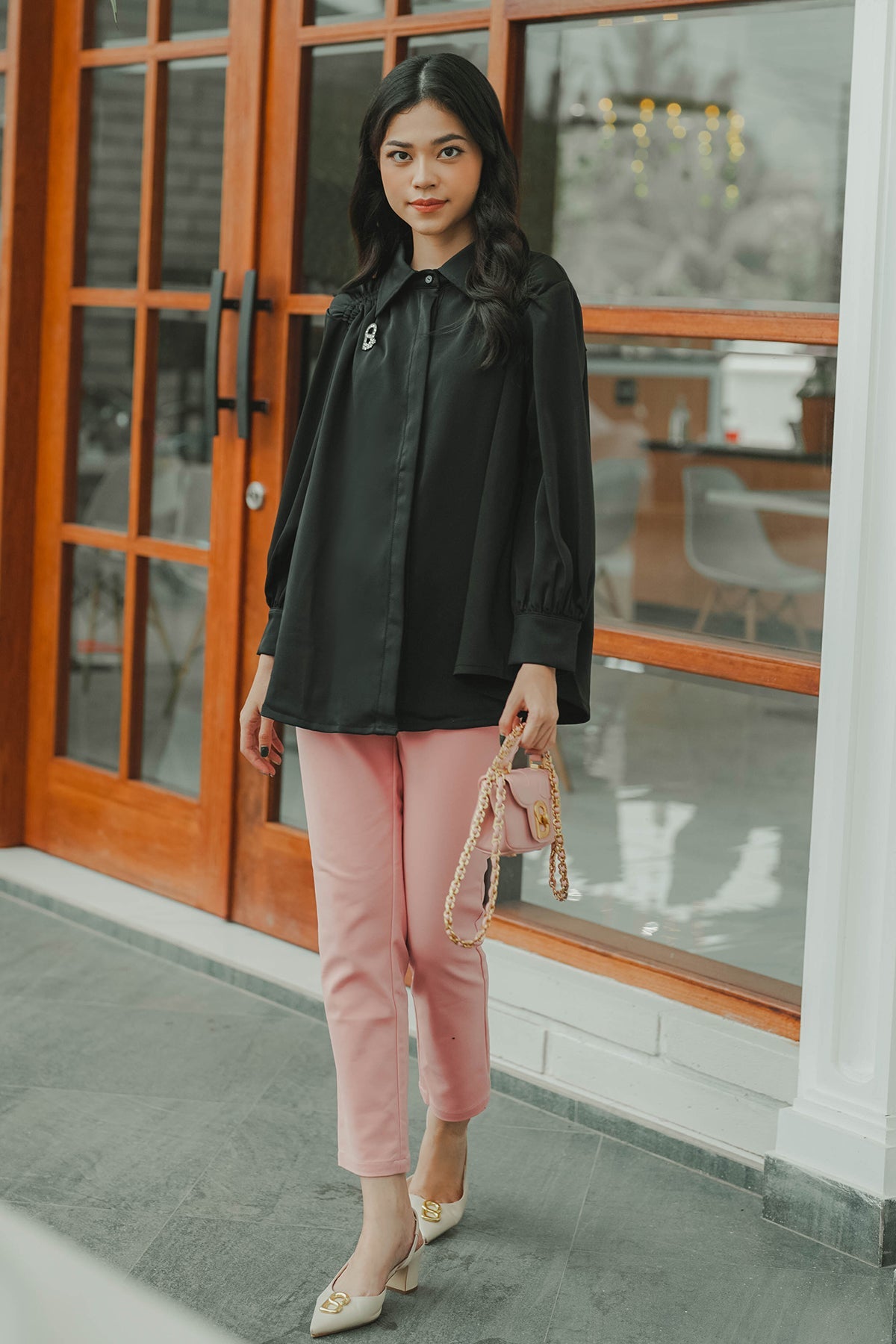 Ezzy Shirt - Black
