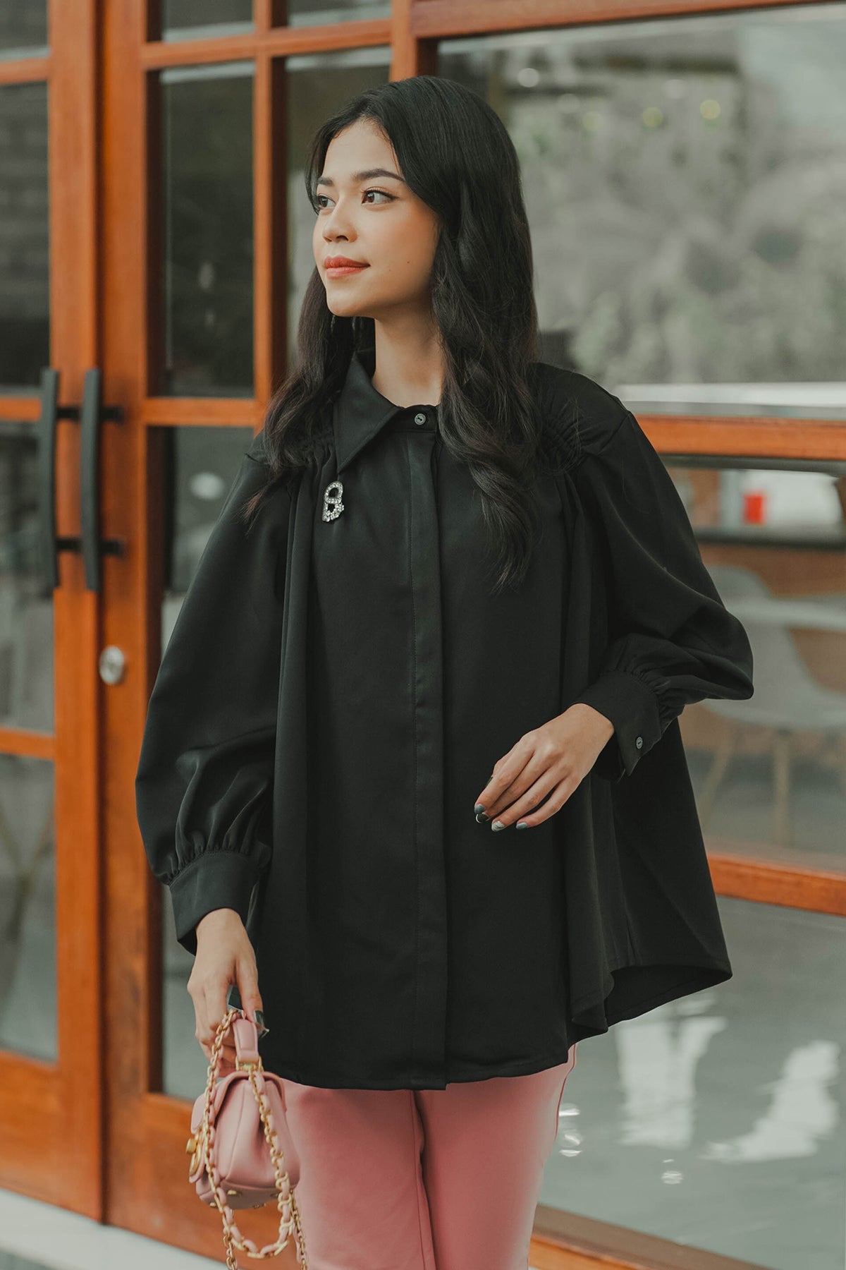 Ezzy Shirt - Black