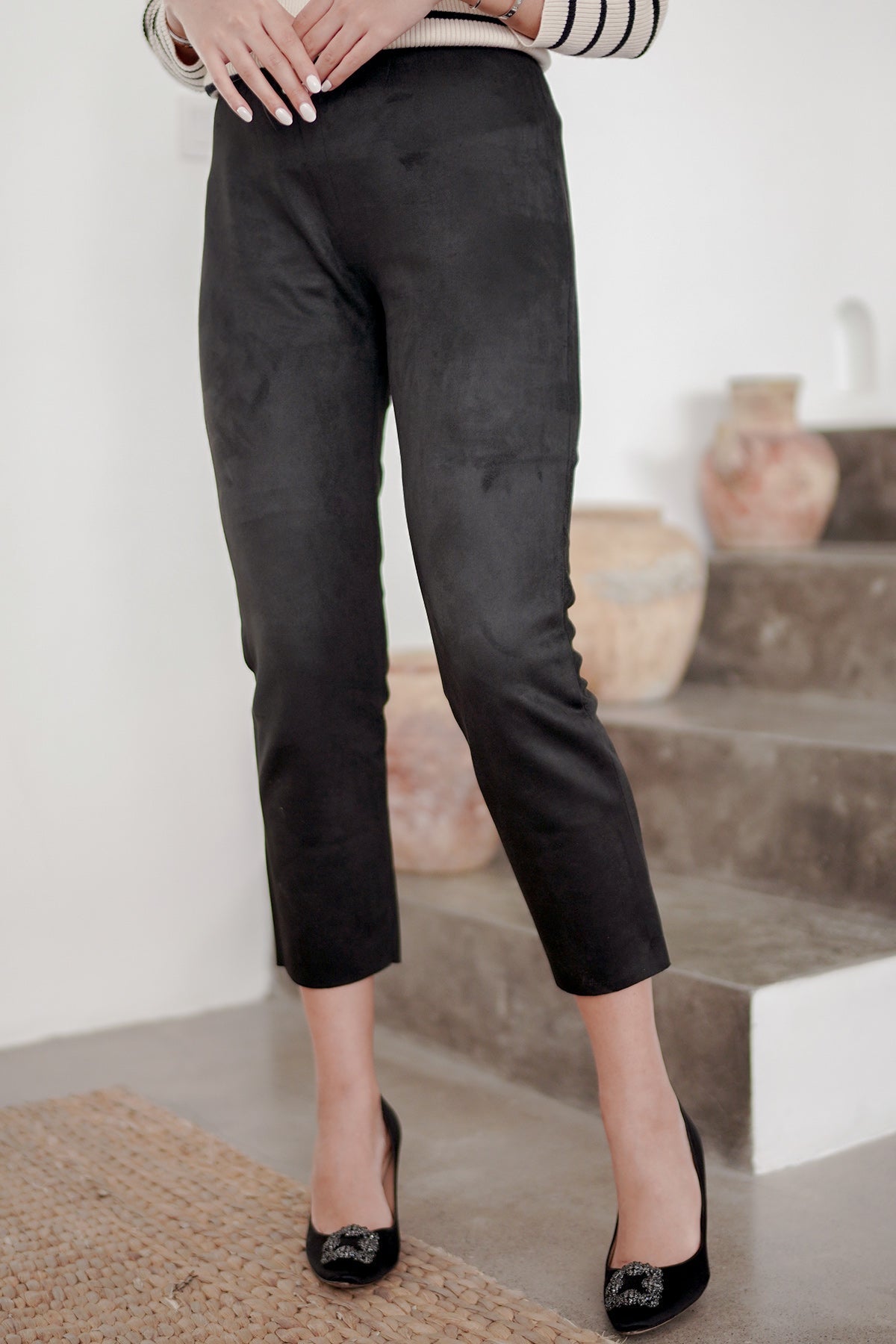 Suede Ankle Pants - Black